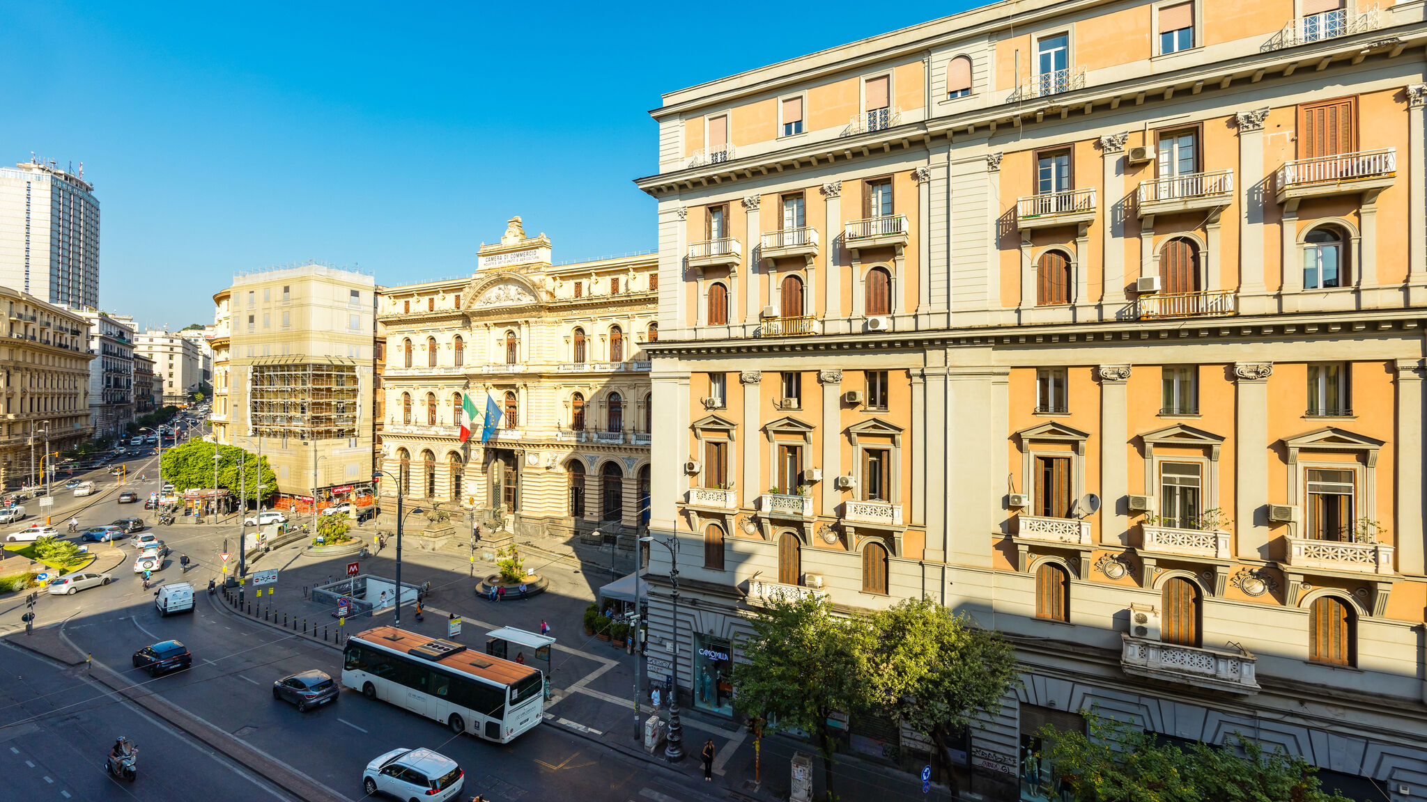 Napoliapartments.it (per Apt commercializzati) Napoli Agorà Borsa - Dante