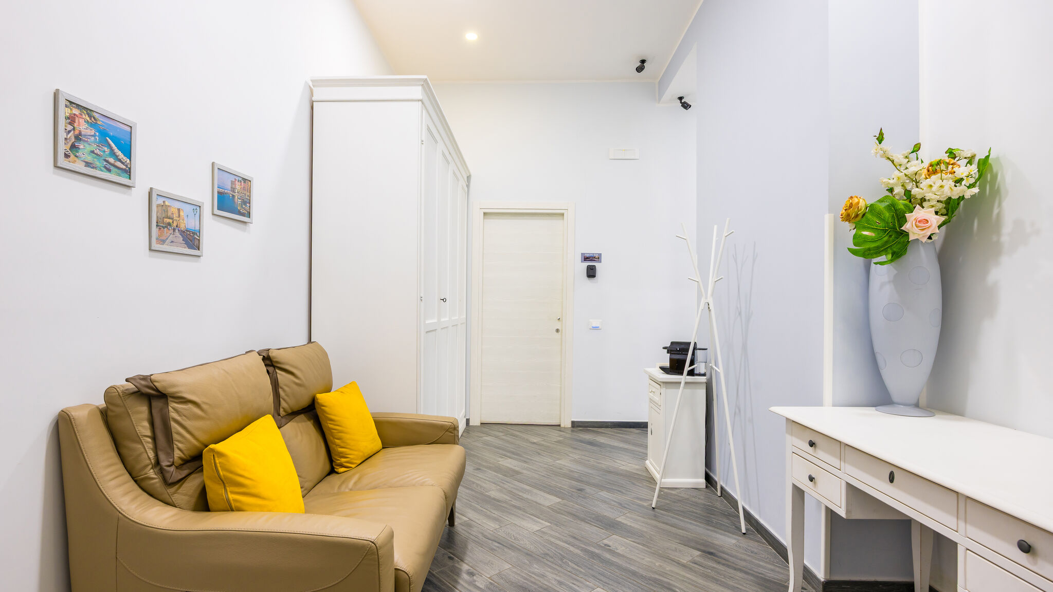 Napoliapartments.it (per Apt commercializzati) Napoli Agorà Borsa - Plebiscito