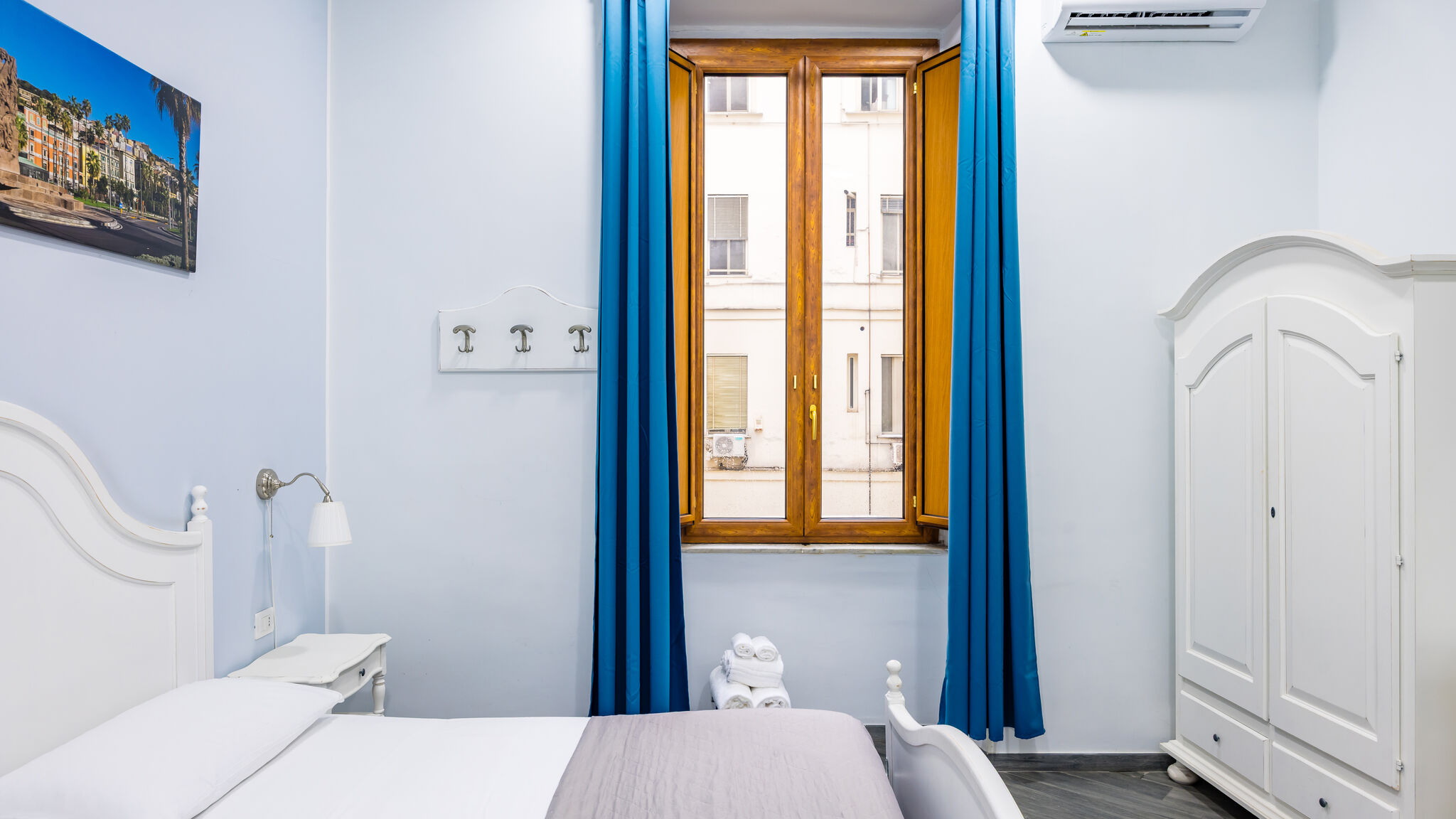 Napoliapartments.it (per Apt commercializzati) Napoli Agorà Borsa - Repubblica 
