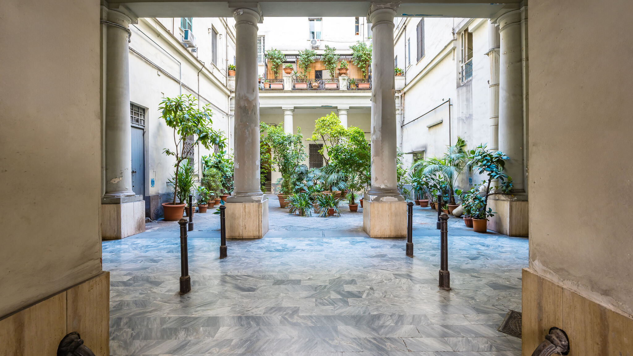 Napoliapartments.it (per Apt commercializzati) Napoli Agorà Borsa - Repubblica 