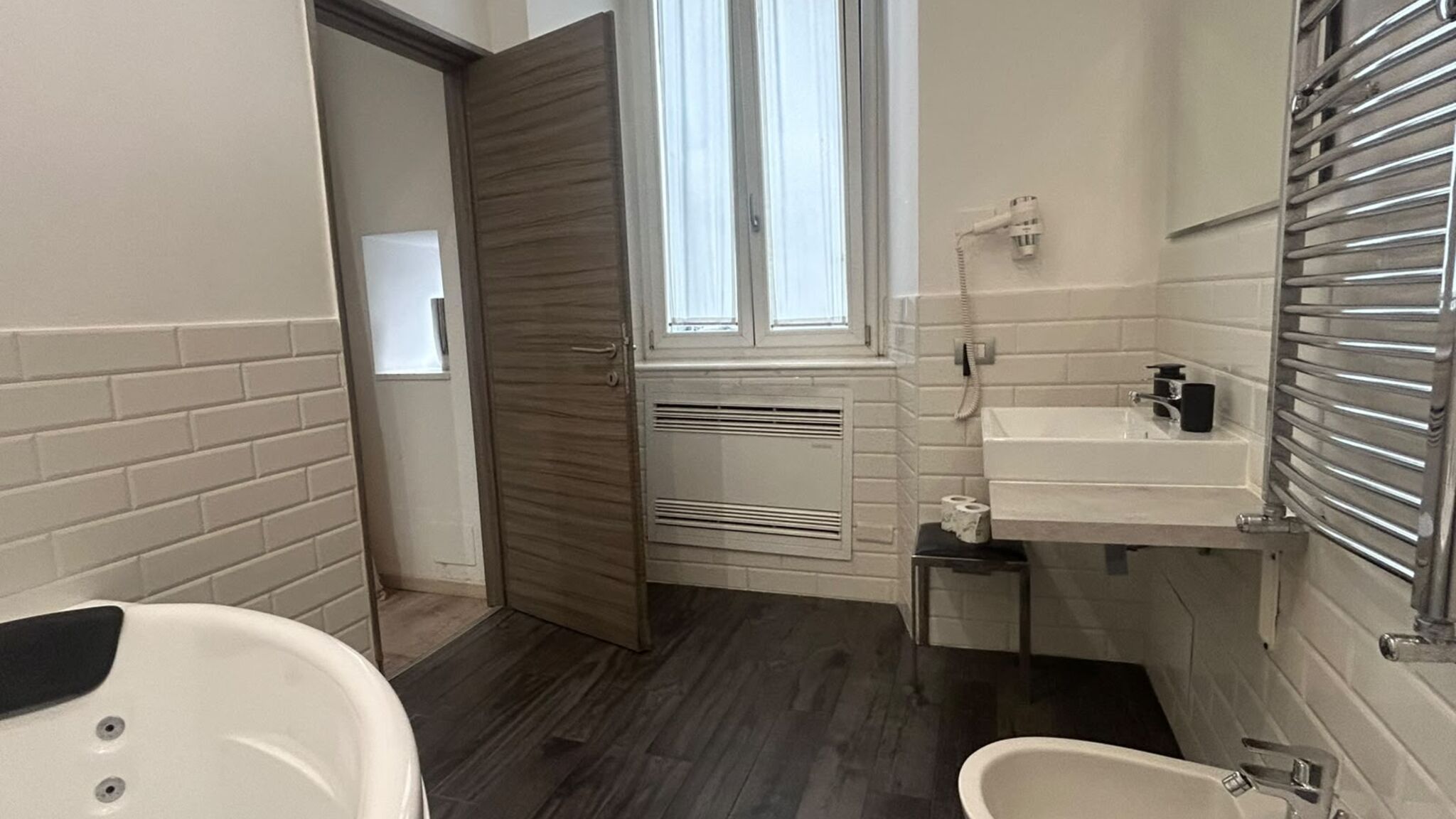Italianway Roma Relais Colonna 27 Room A Vasca Idromassaggio