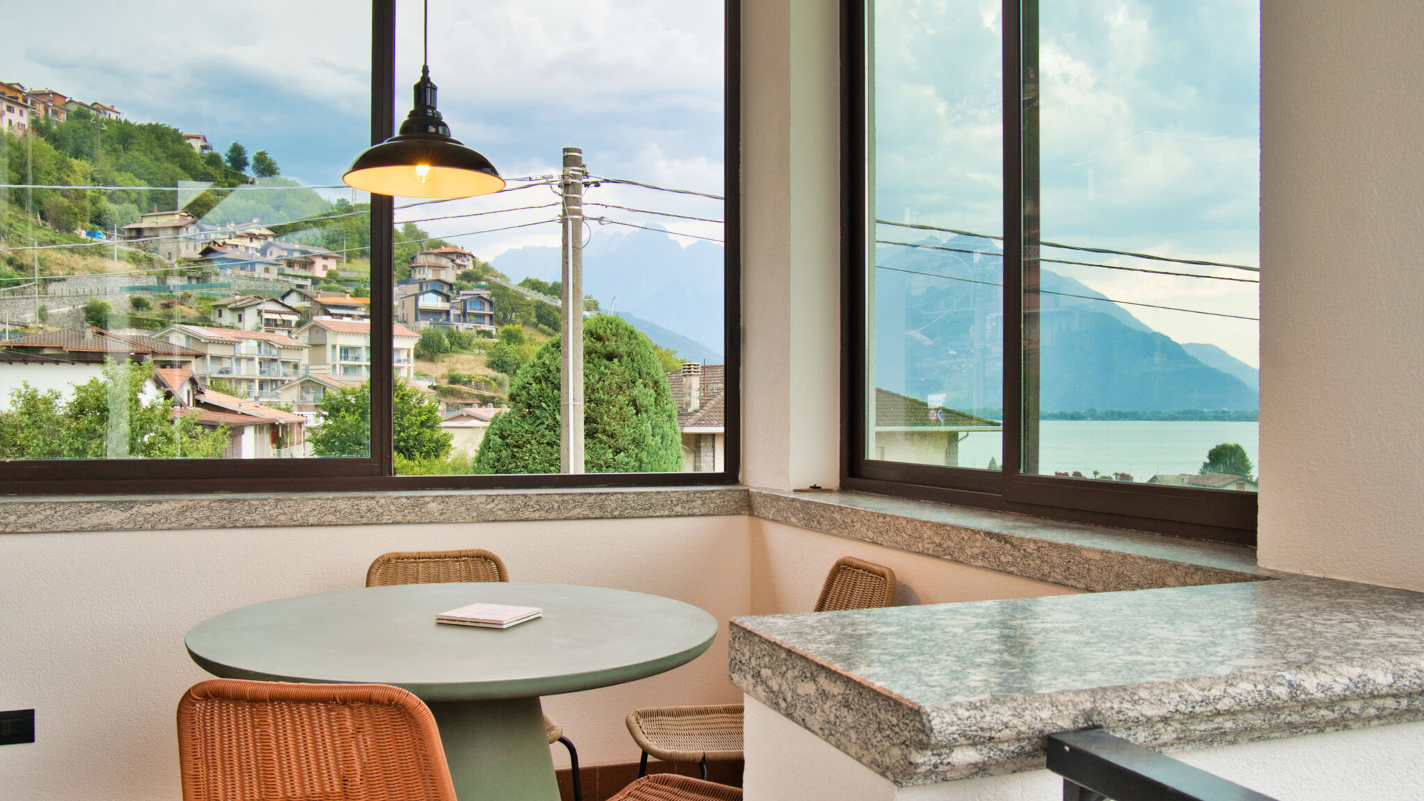 Italianway Domaso Studio Leon Lakeview