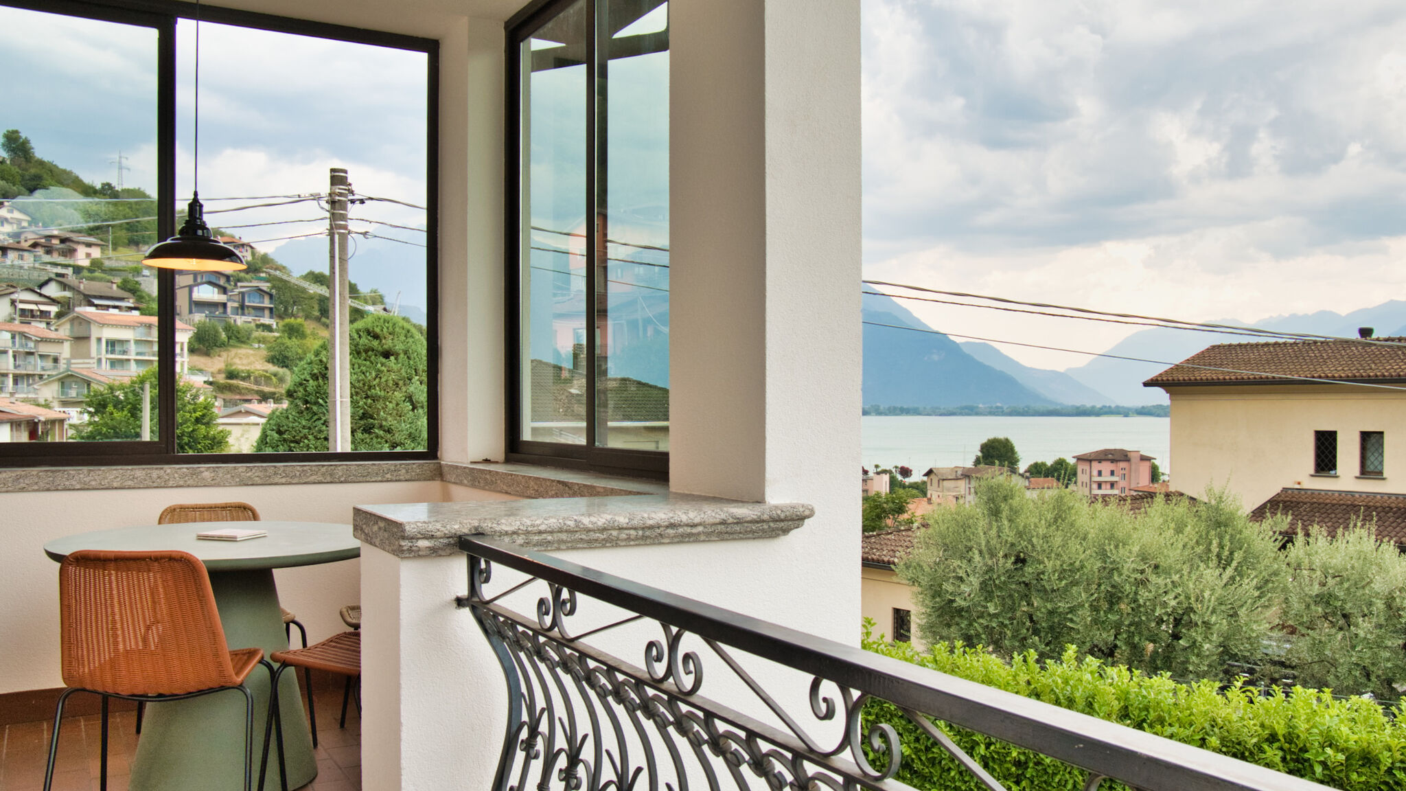 Italianway Domaso Studio Leon Lakeview