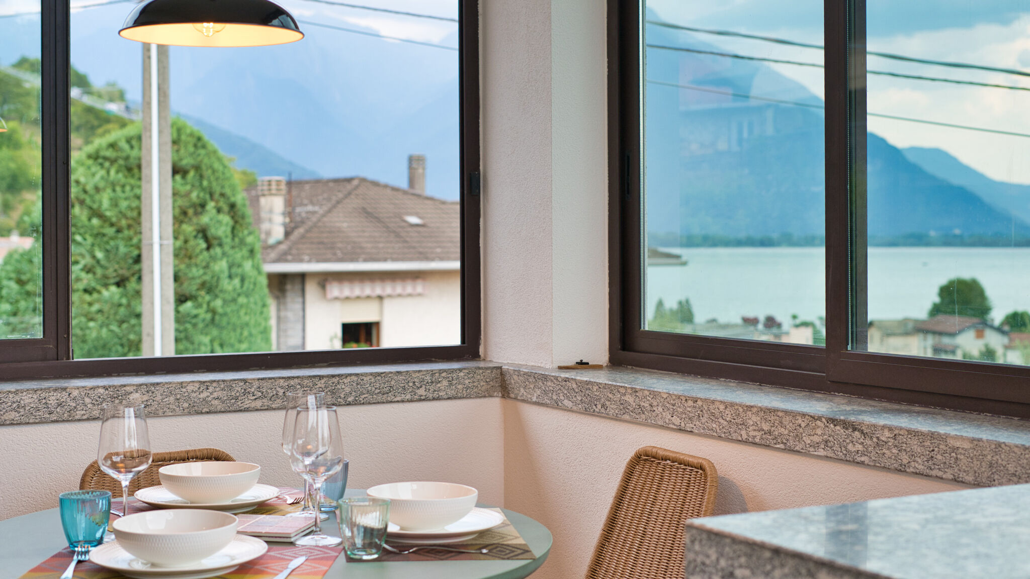 Italianway Domaso Studio Leon Lakeview