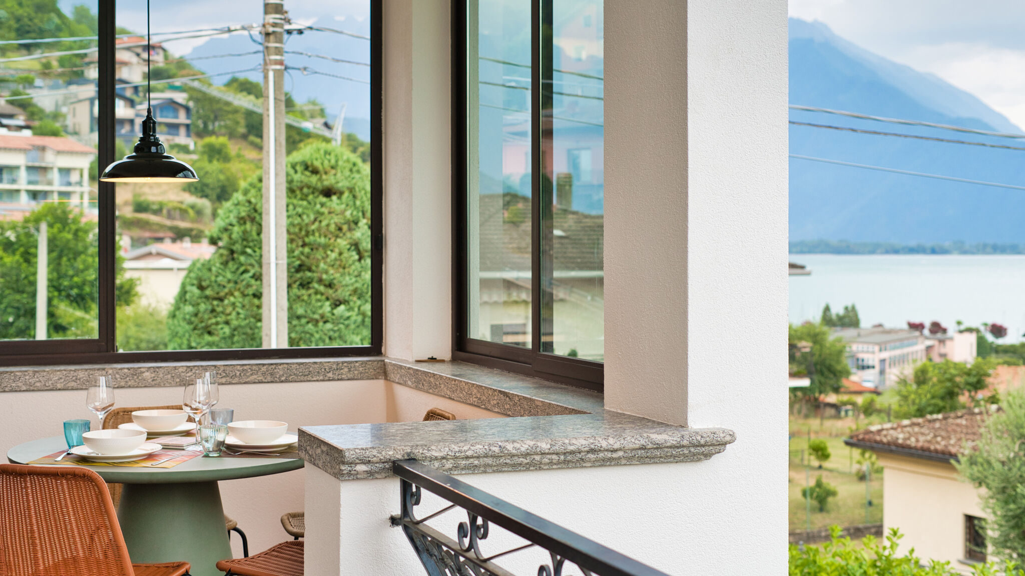 Italianway Domaso Studio Leon Lakeview