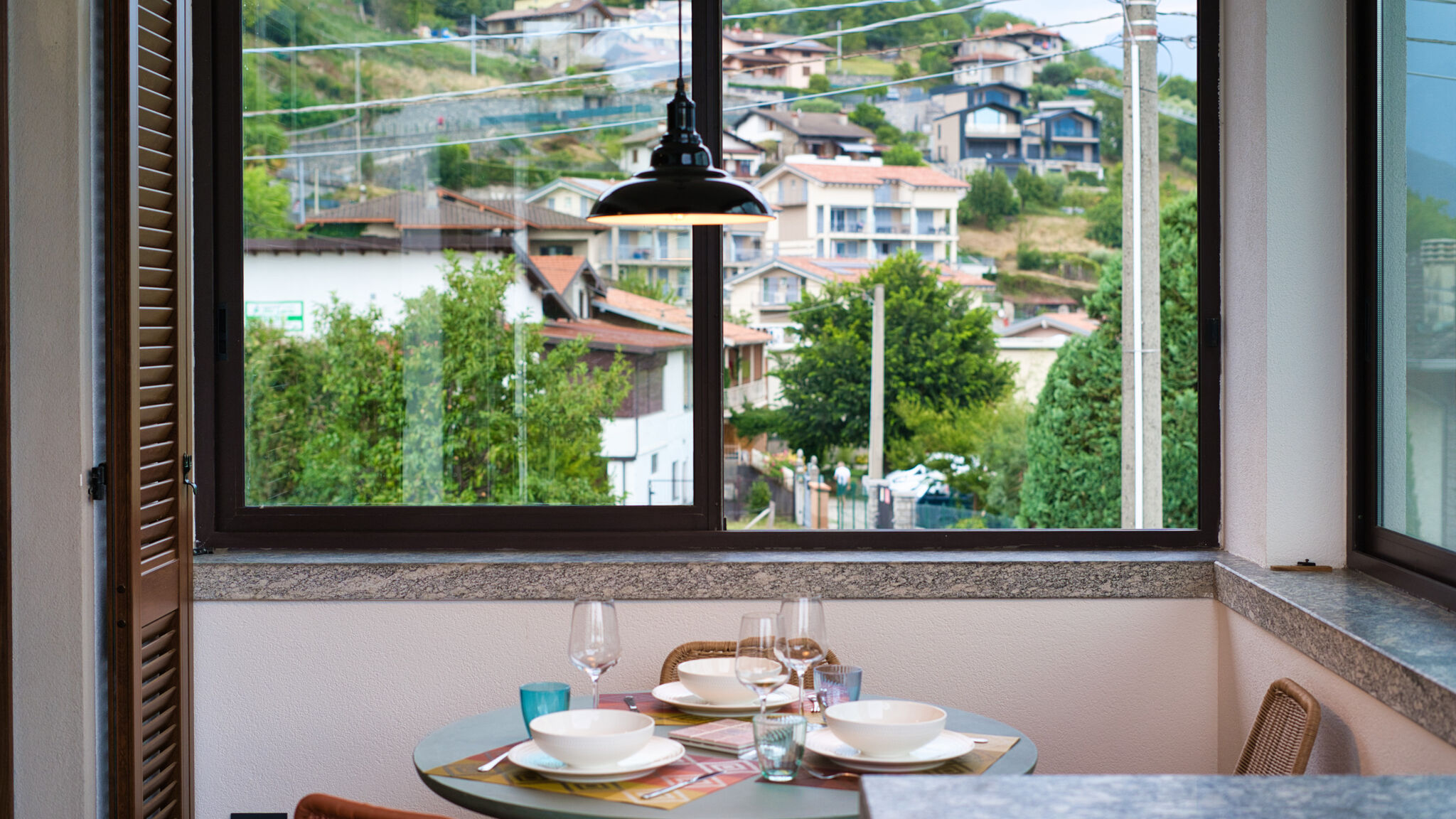 Italianway Domaso Studio Leon Lakeview
