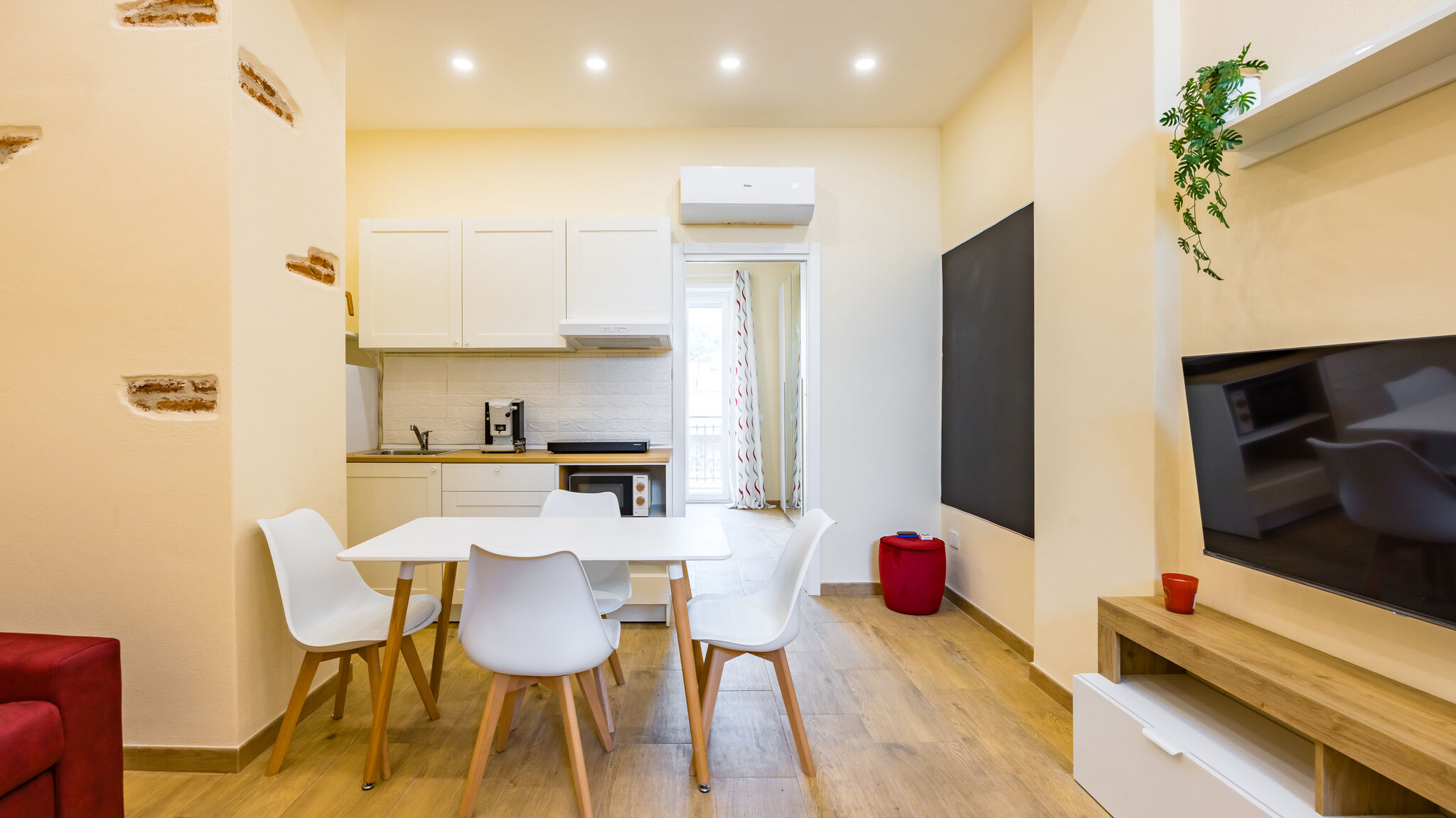 Italianway Napoli Poggioreale Smart Living