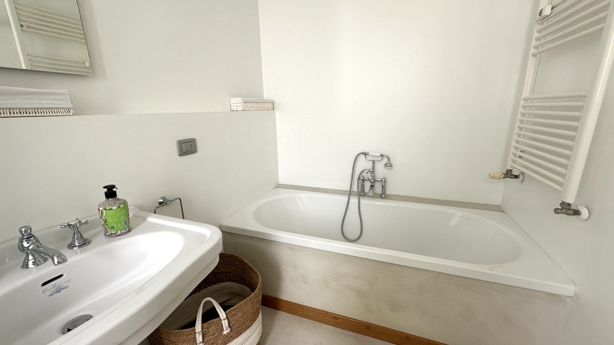 Italianway Milano Elegante Trilocale Dateo