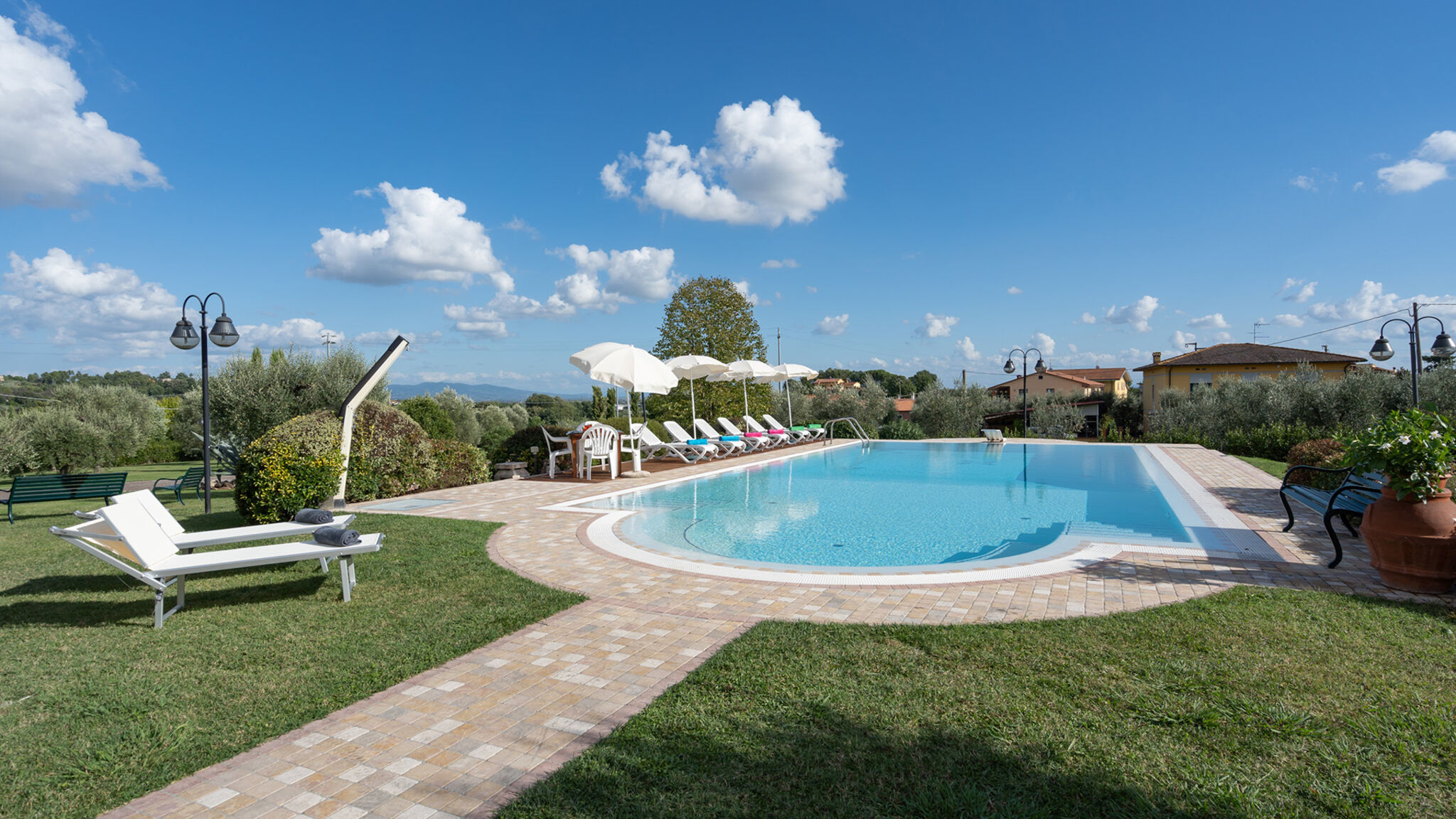 Italianway Montecarlo Villa Gabri 8