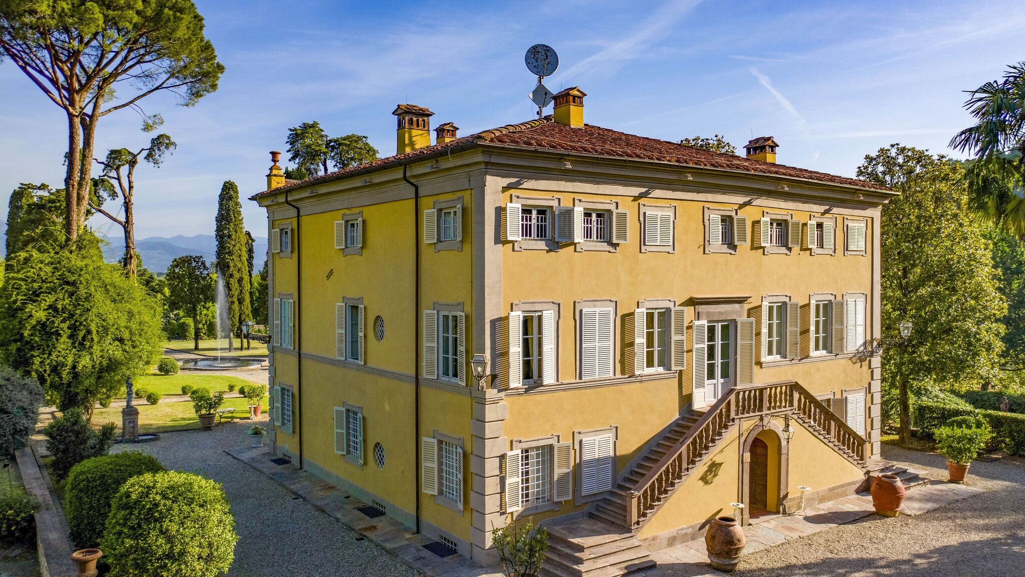 Italianway Capannori Villa Lenuccia by Elite Villas