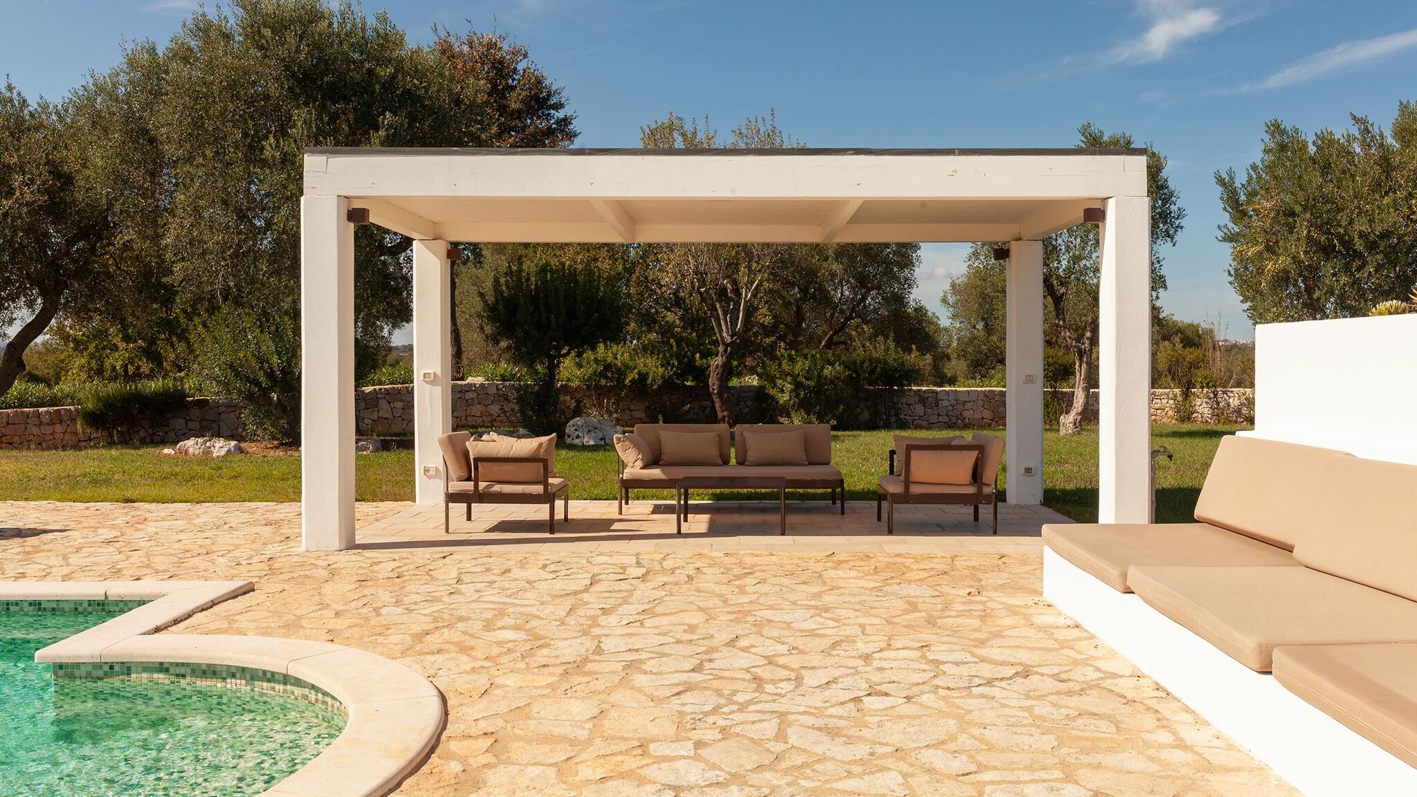 Italianway Ceglie Messapica Trullo Alloro by Elite Villas