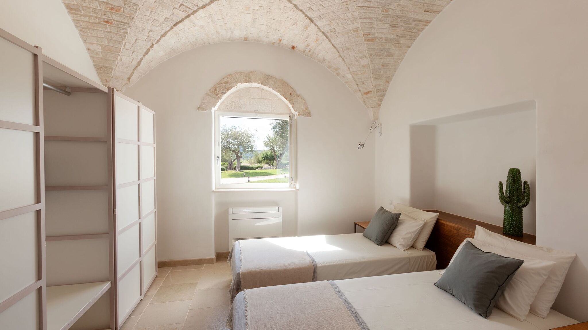 Italianway Ceglie Messapica Trullo Alloro by Elite Villas