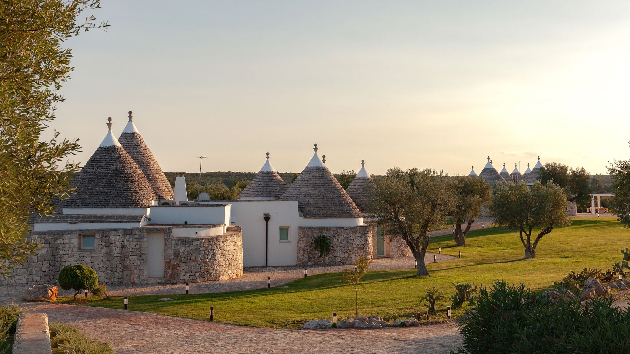 Italianway Ceglie Messapica Trullo Alloro by Elite Villas