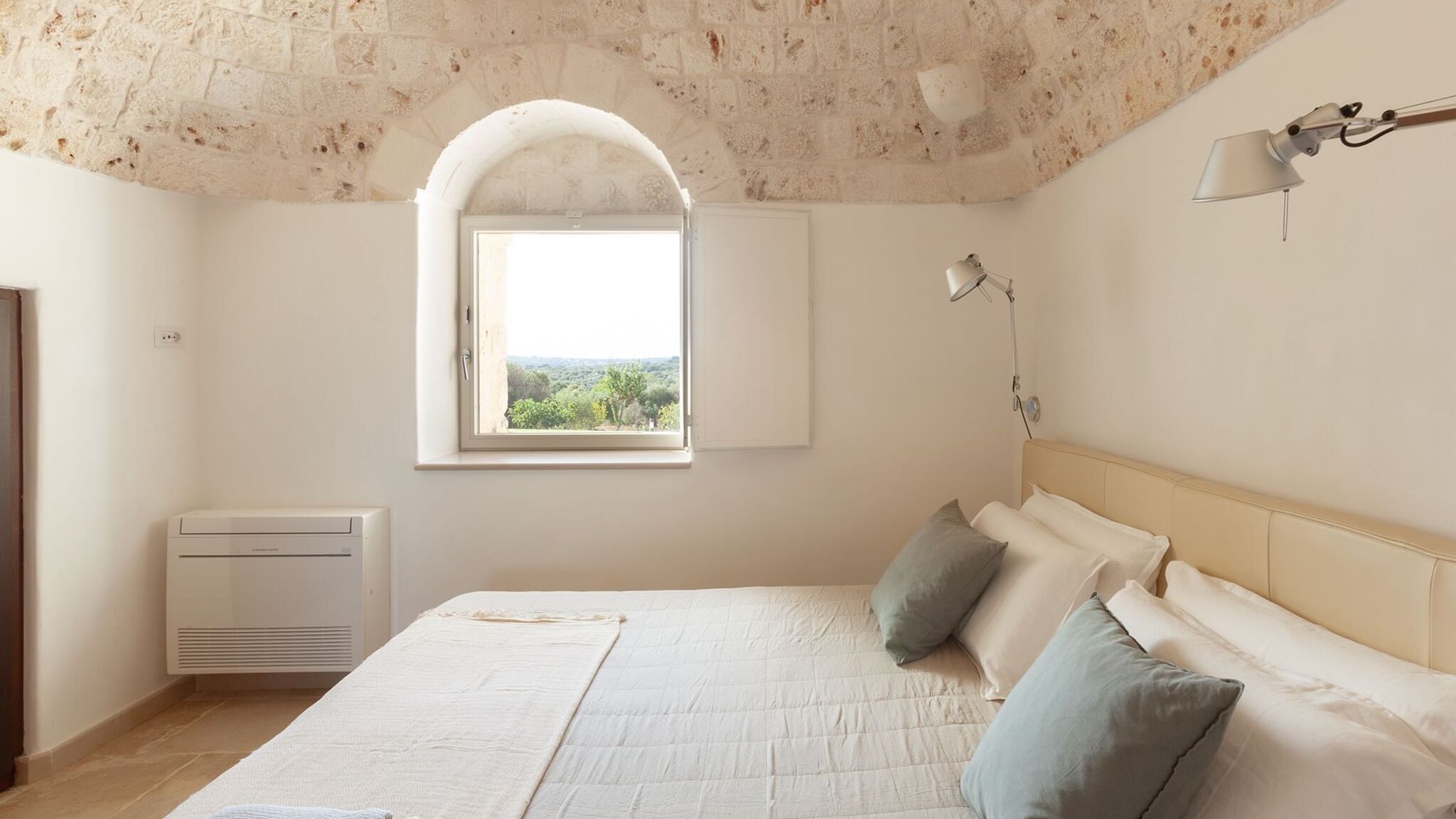 Italianway Ceglie Messapica Trullo Alloro by Elite Villas