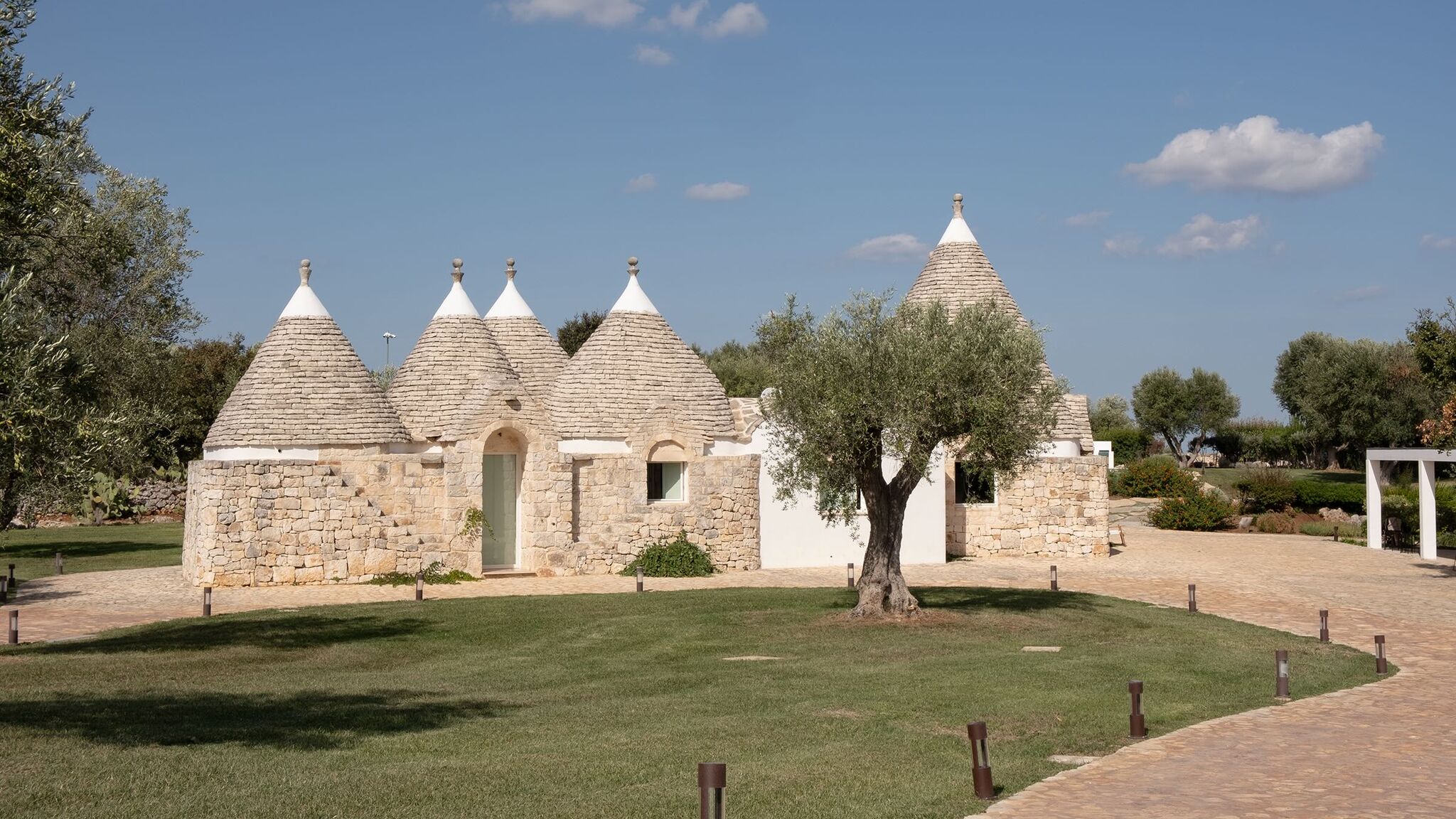 Italianway Ceglie Messapica Trullo Alloro by Elite Villas