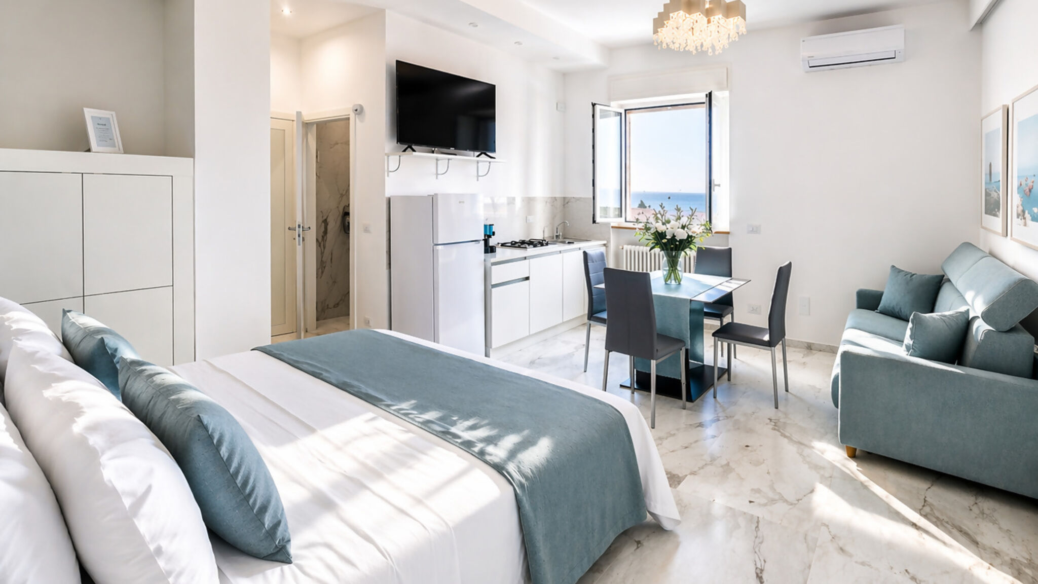 Symphonya Luxury Holiday Rentals Gallipoli On the Sea Apartment