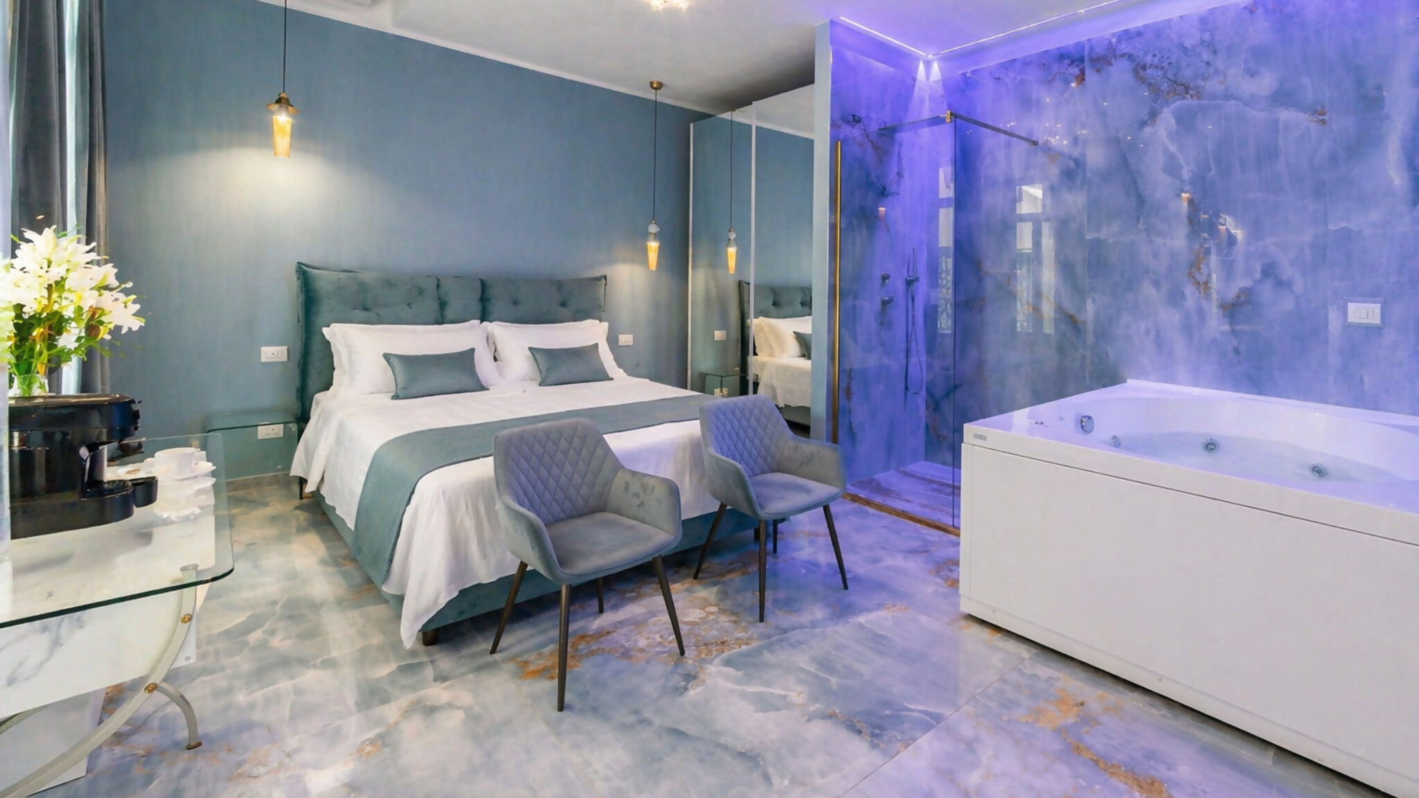Italianway Gallipoli Suite Acquamarine by Symphonya Luxury Rentals