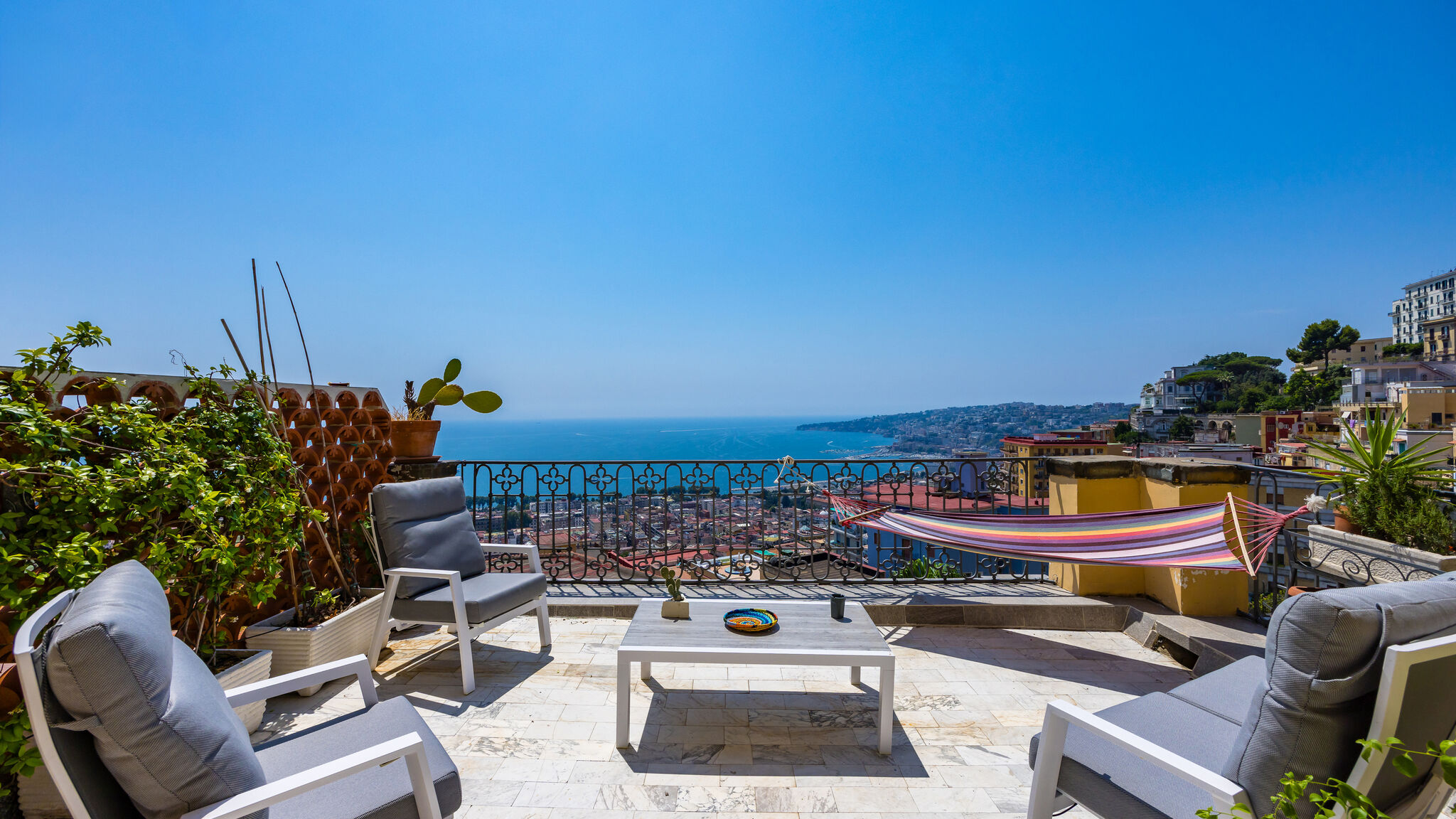 Italianway Napoli Petraio Iconic Terrace on the gulf