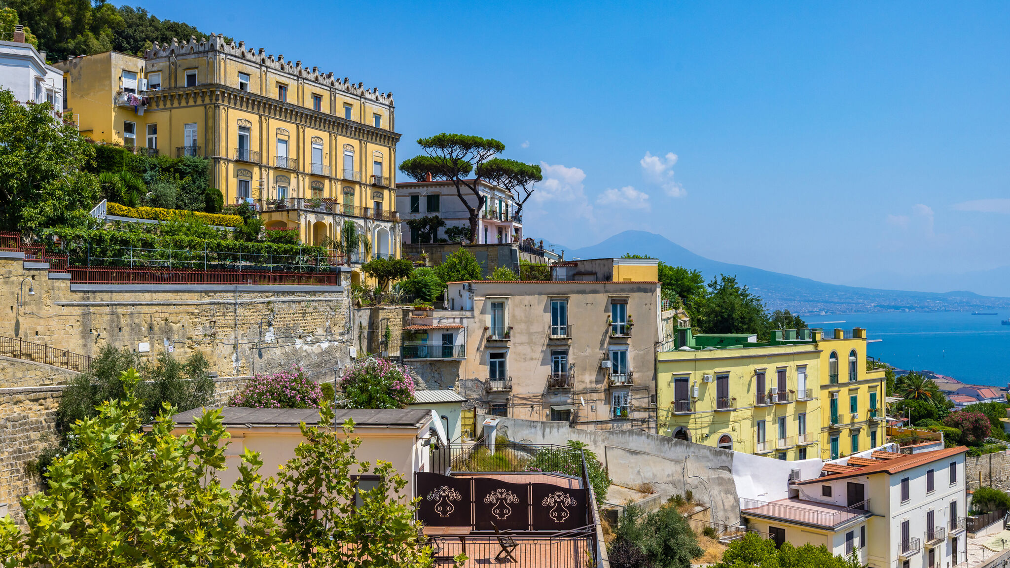 Italianway Napoli Petraio Iconic Terrace on the gulf