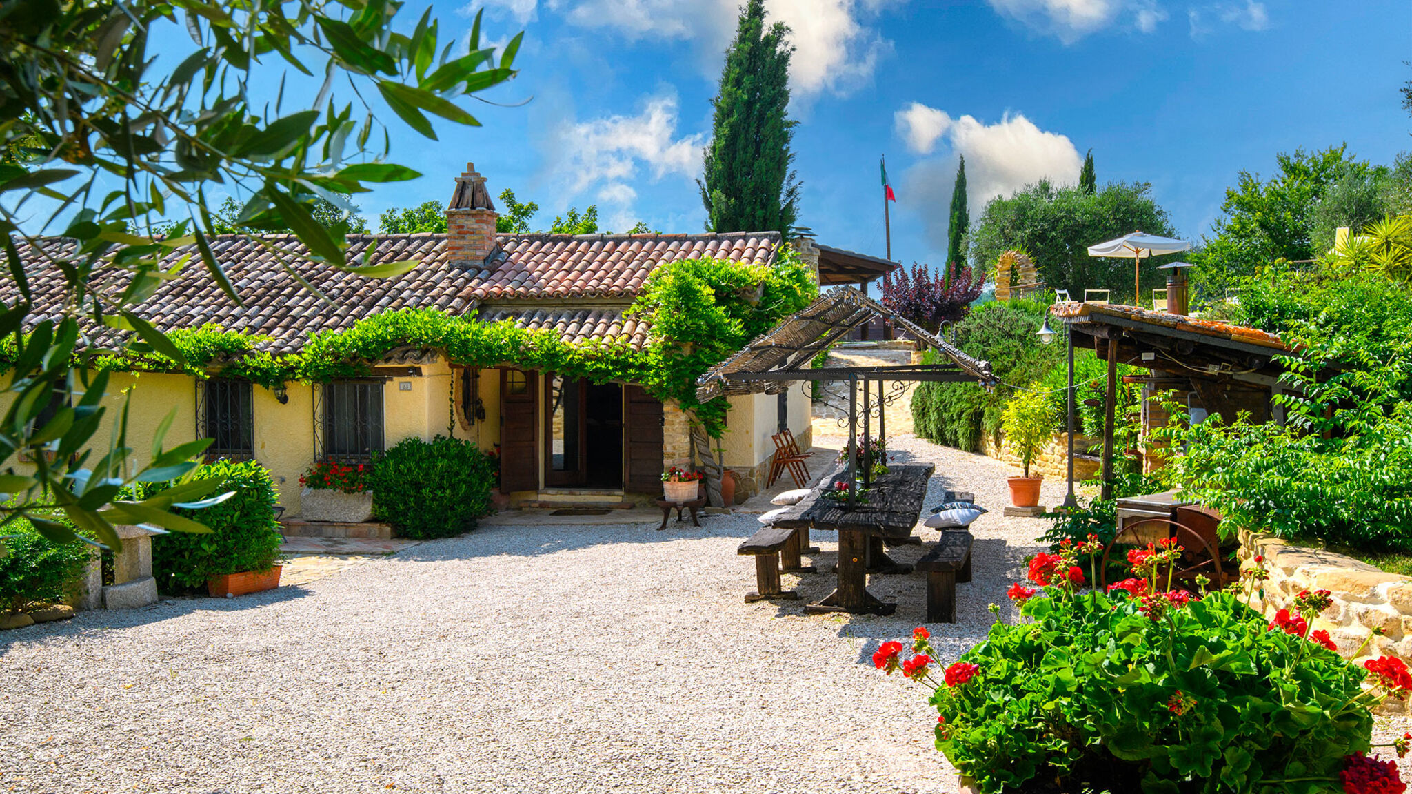Italianway Terre Roveresche Villa Valgiorgia 9