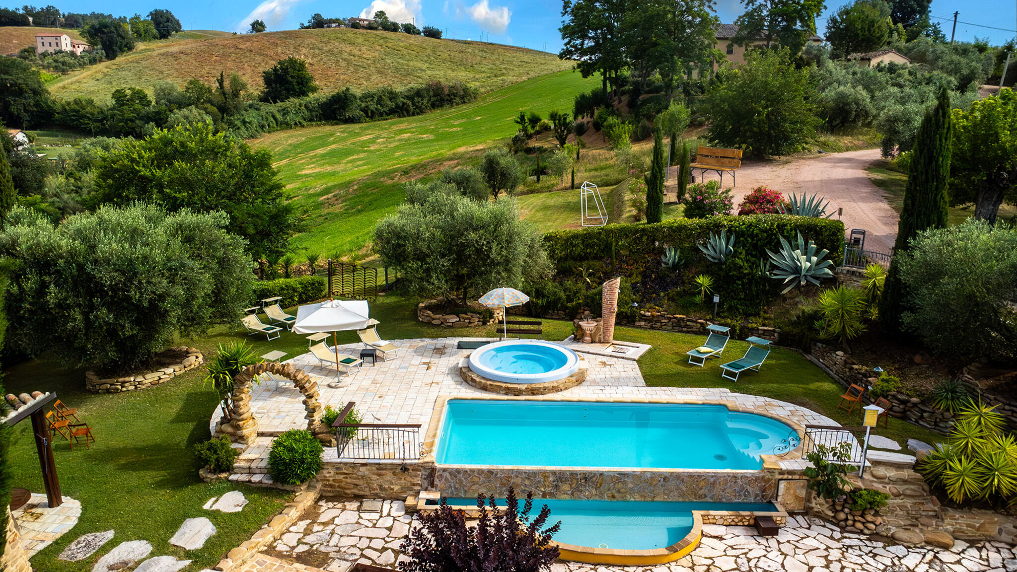 Italianway Terre Roveresche Villa Valgiorgia 9