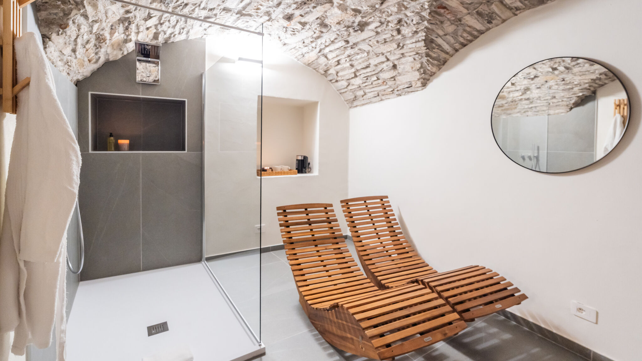 Italianway Carate Urio Al Molo by Rent All Como