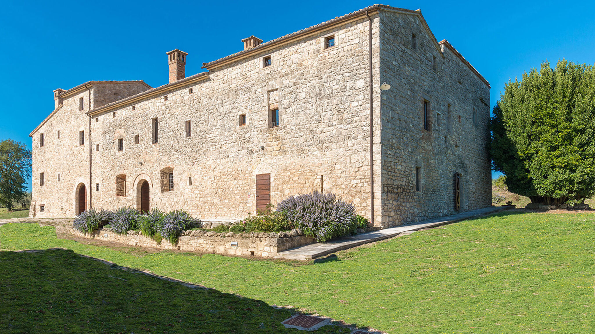 Italianway Massa Martana Santa Illuminata 20