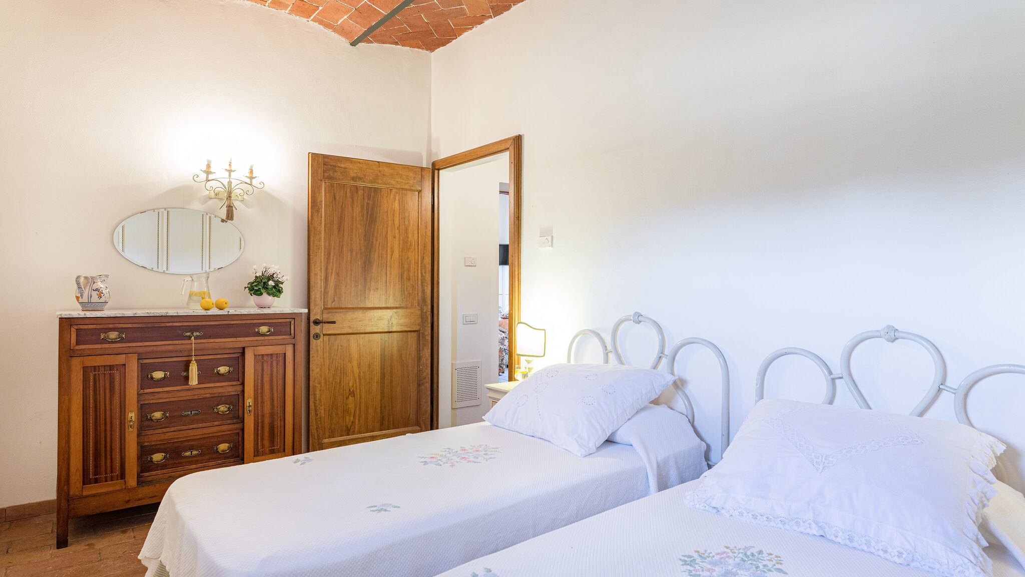 Italianway Monte San Savino ANTICA VILLA MERELLI 24