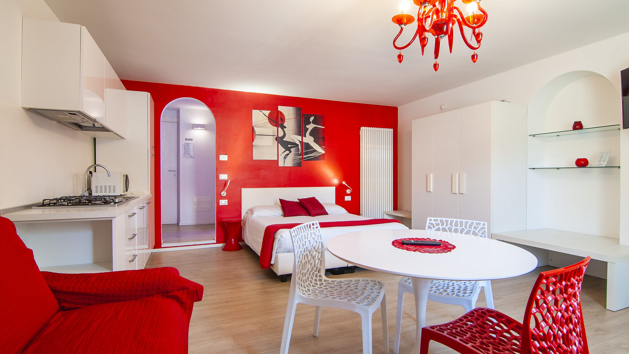 Italianway Verona Kedimore - Red Apartment