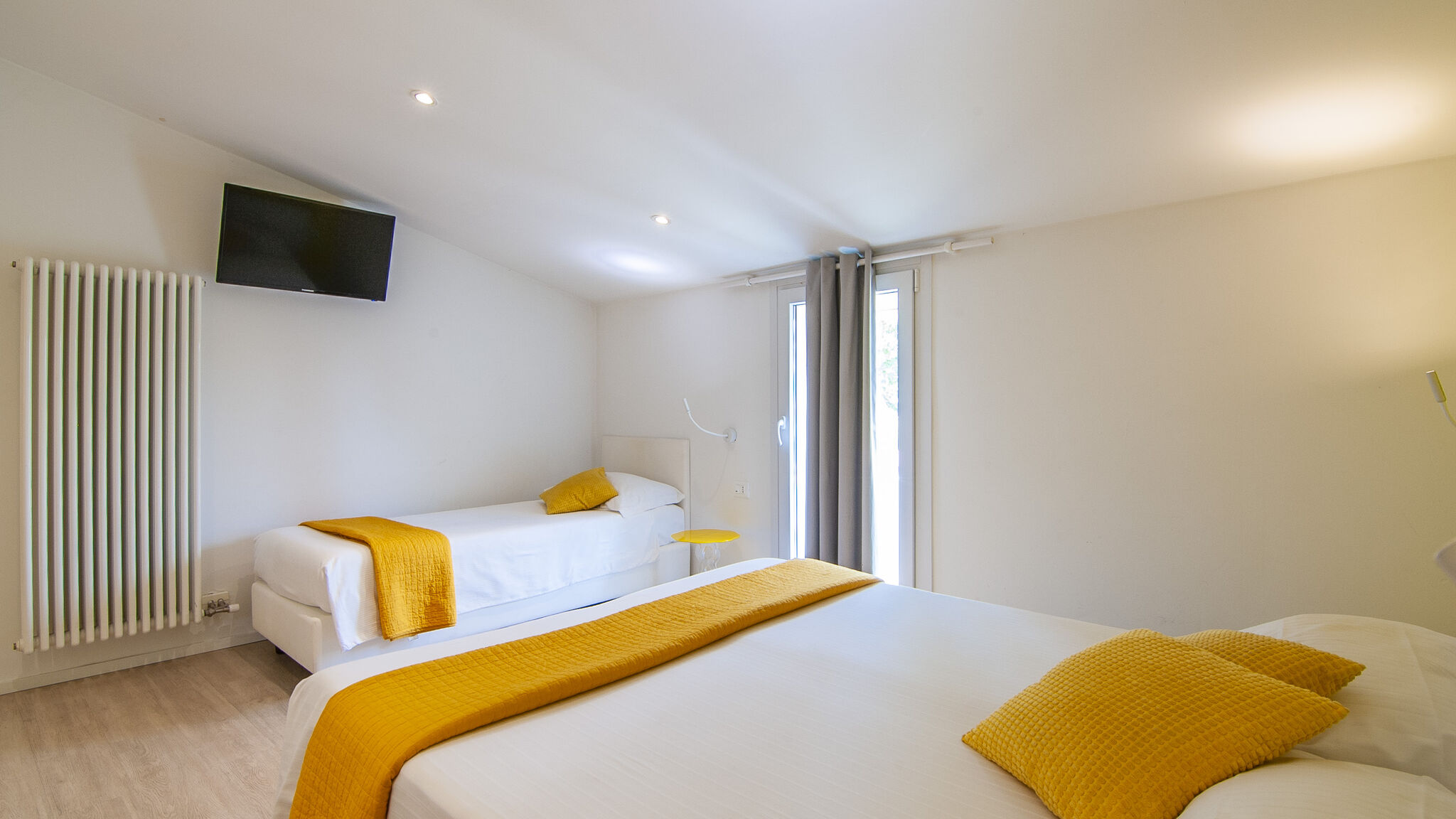 Italianway Verona Kedimore - Yellow Room