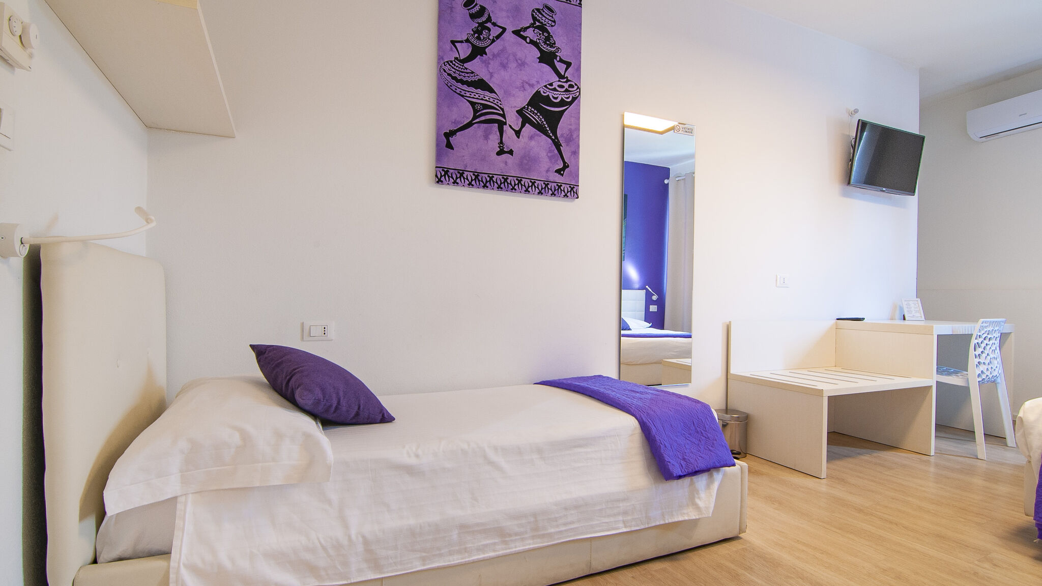 Italianway Verona Kedimore - Violet Room