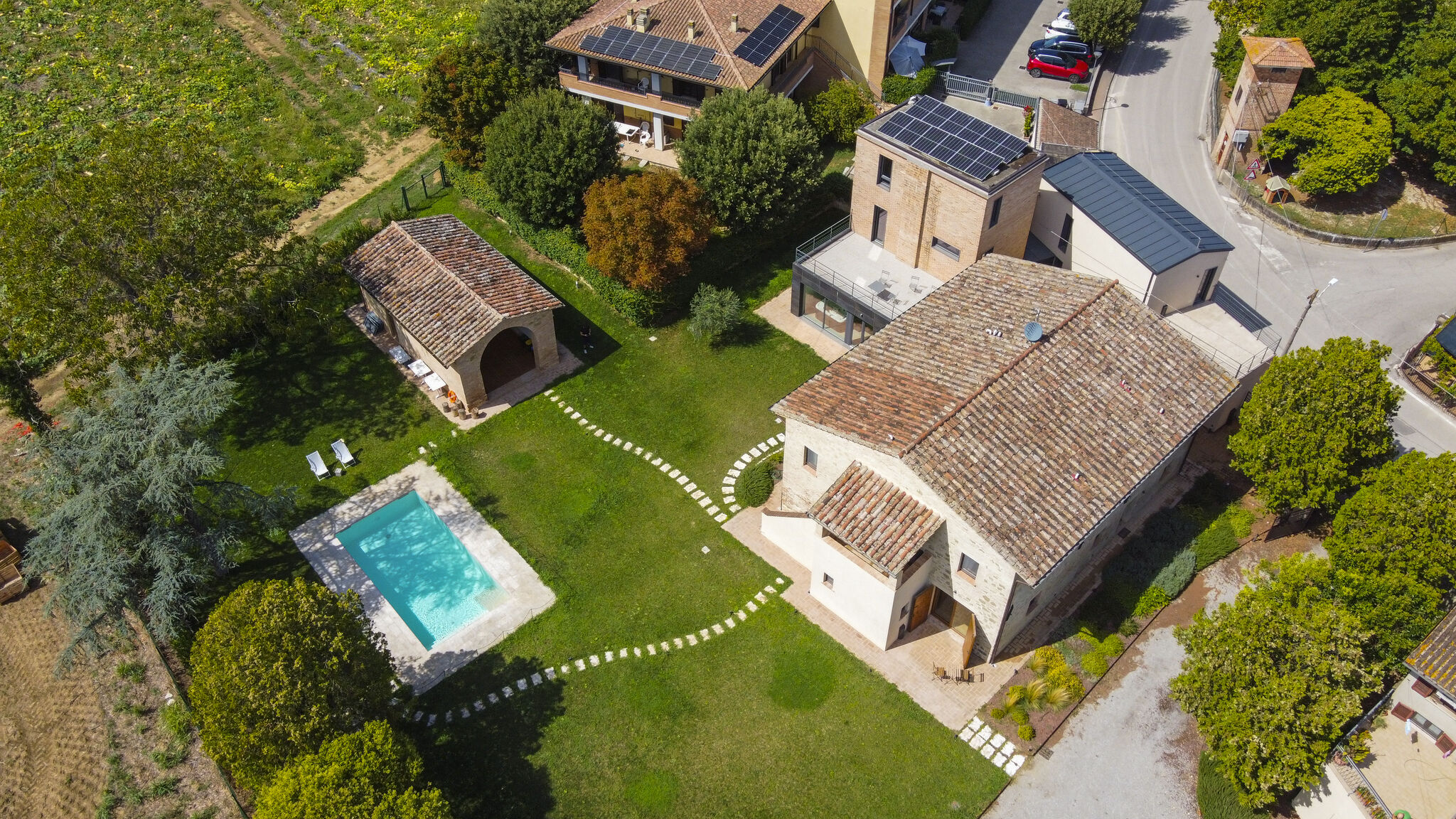 Italianway Deruta Agriturismo Borgo Re - Intero Casale