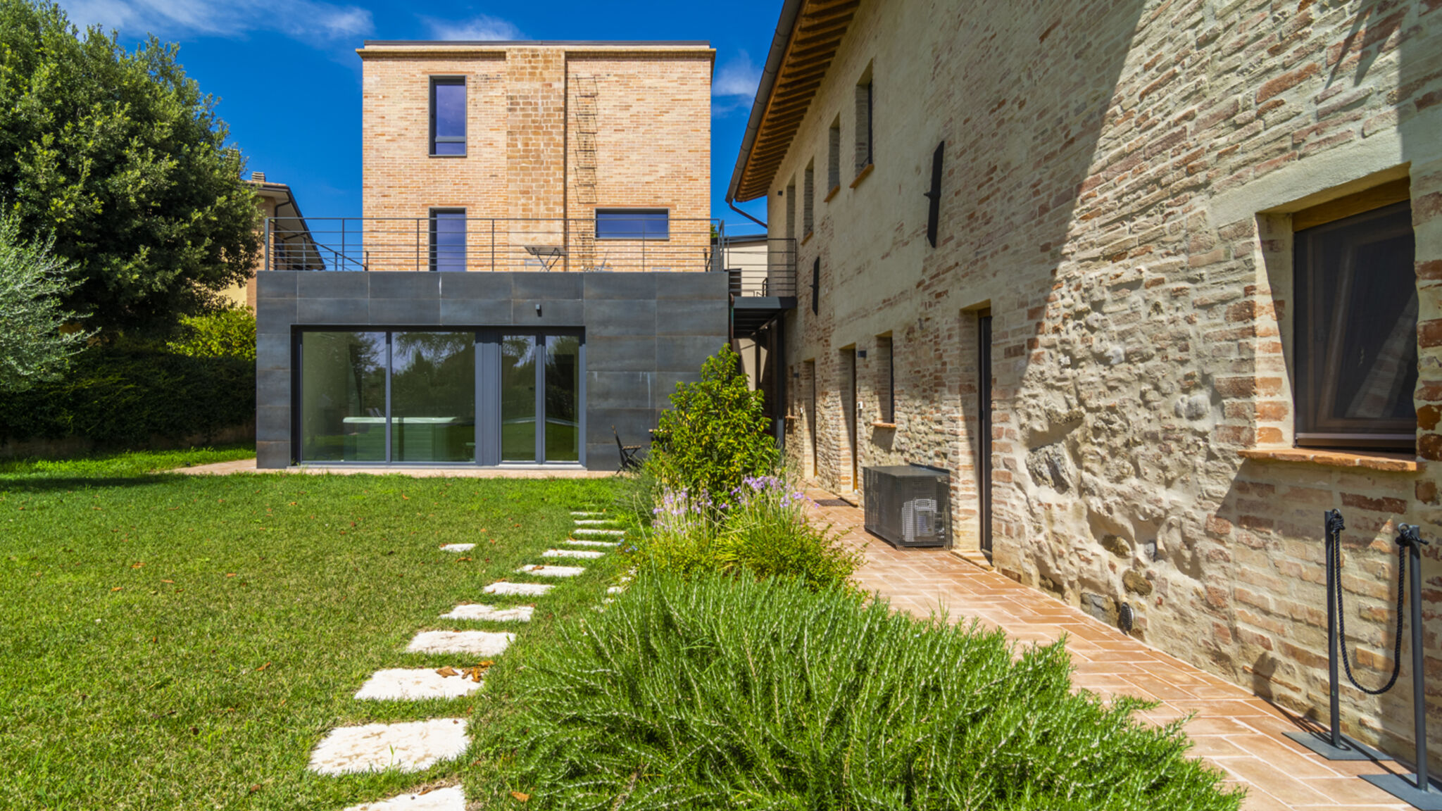 Italianway Deruta Agriturismo Borgo Re - Intero Casale