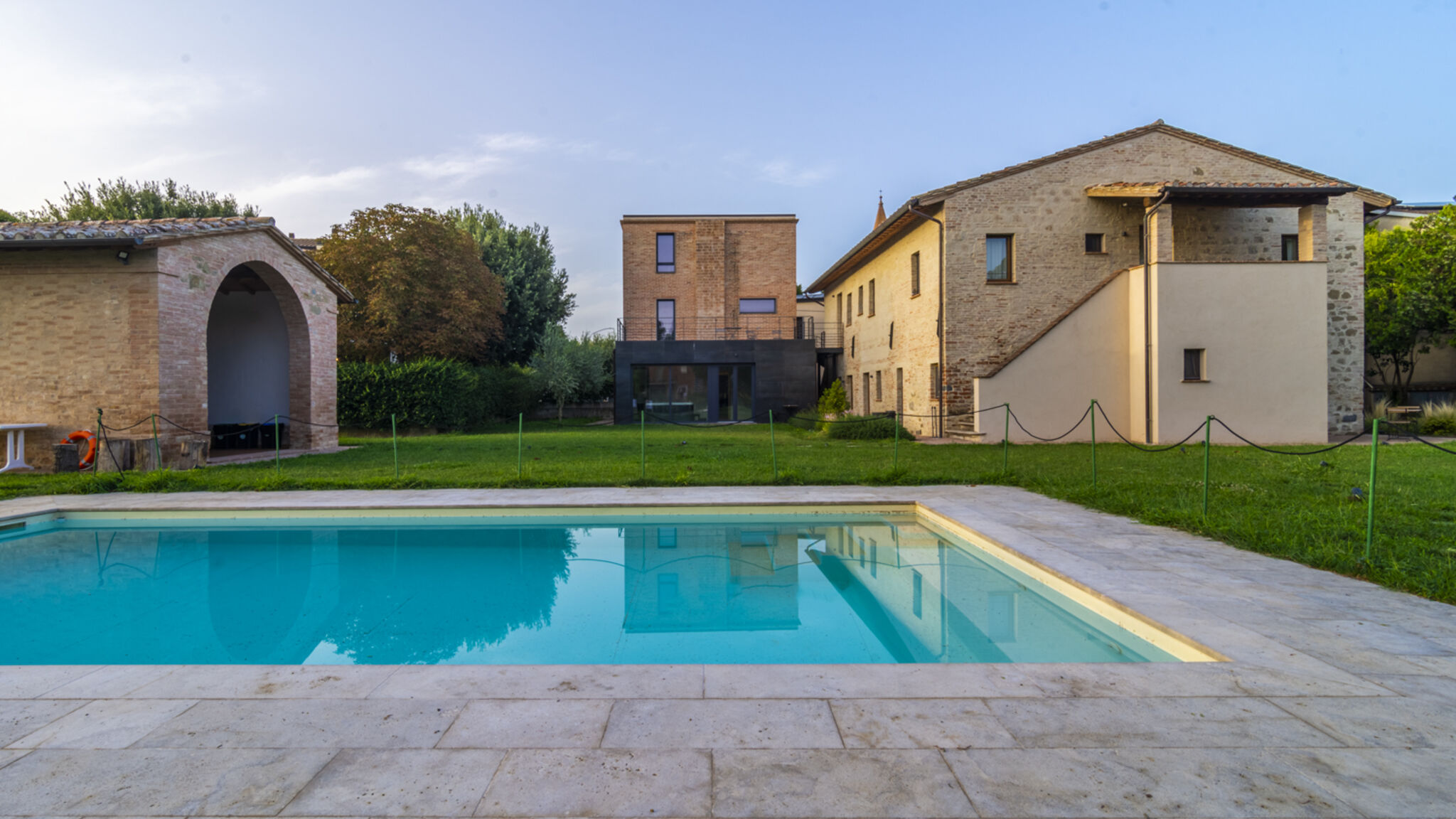Italianway Deruta Agriturismo Borgo Re - Intero Casale