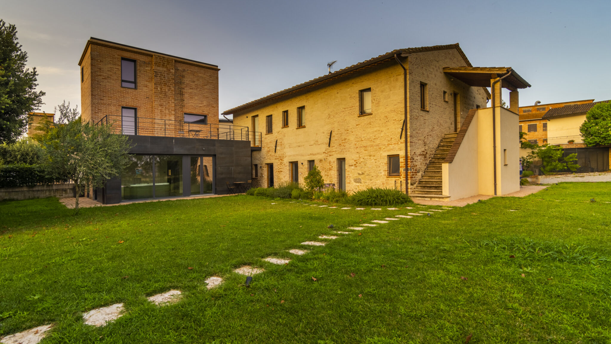 Italianway Deruta Agriturismo Borgo Re - Intero Casale