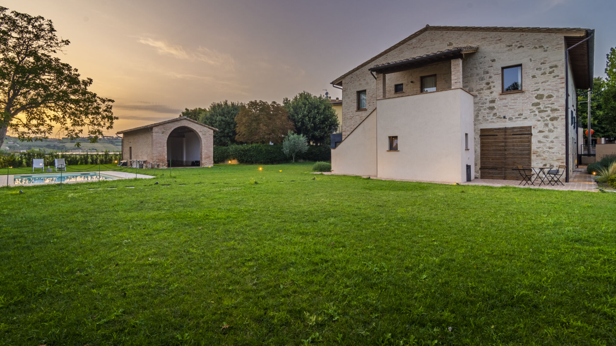 Italianway Deruta Agriturismo Borgo Re - Intero Casale