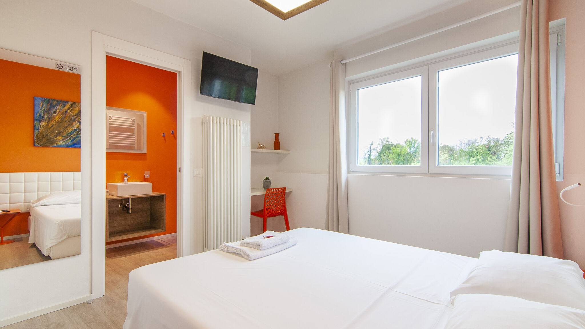 Italianway Verona Kedimore - Orange Room