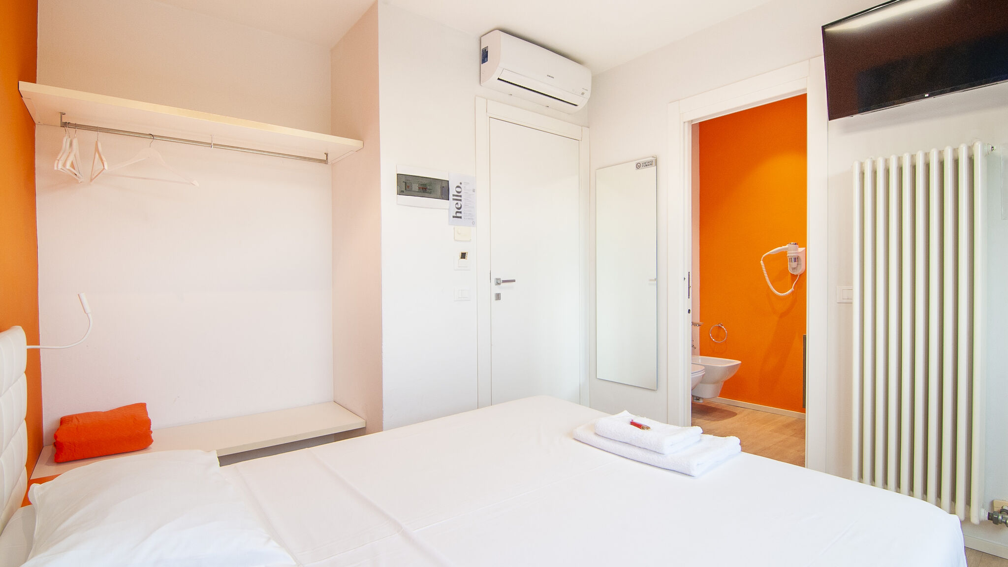 Italianway Verona Kedimore - Orange Room
