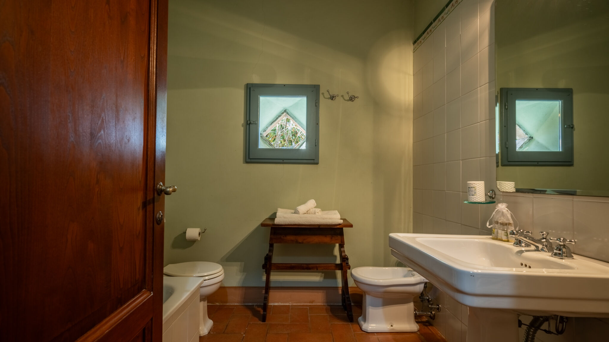 Italianway Castellina in Chianti Retreat in Chianti: Bacco-Spa & Vineyard 