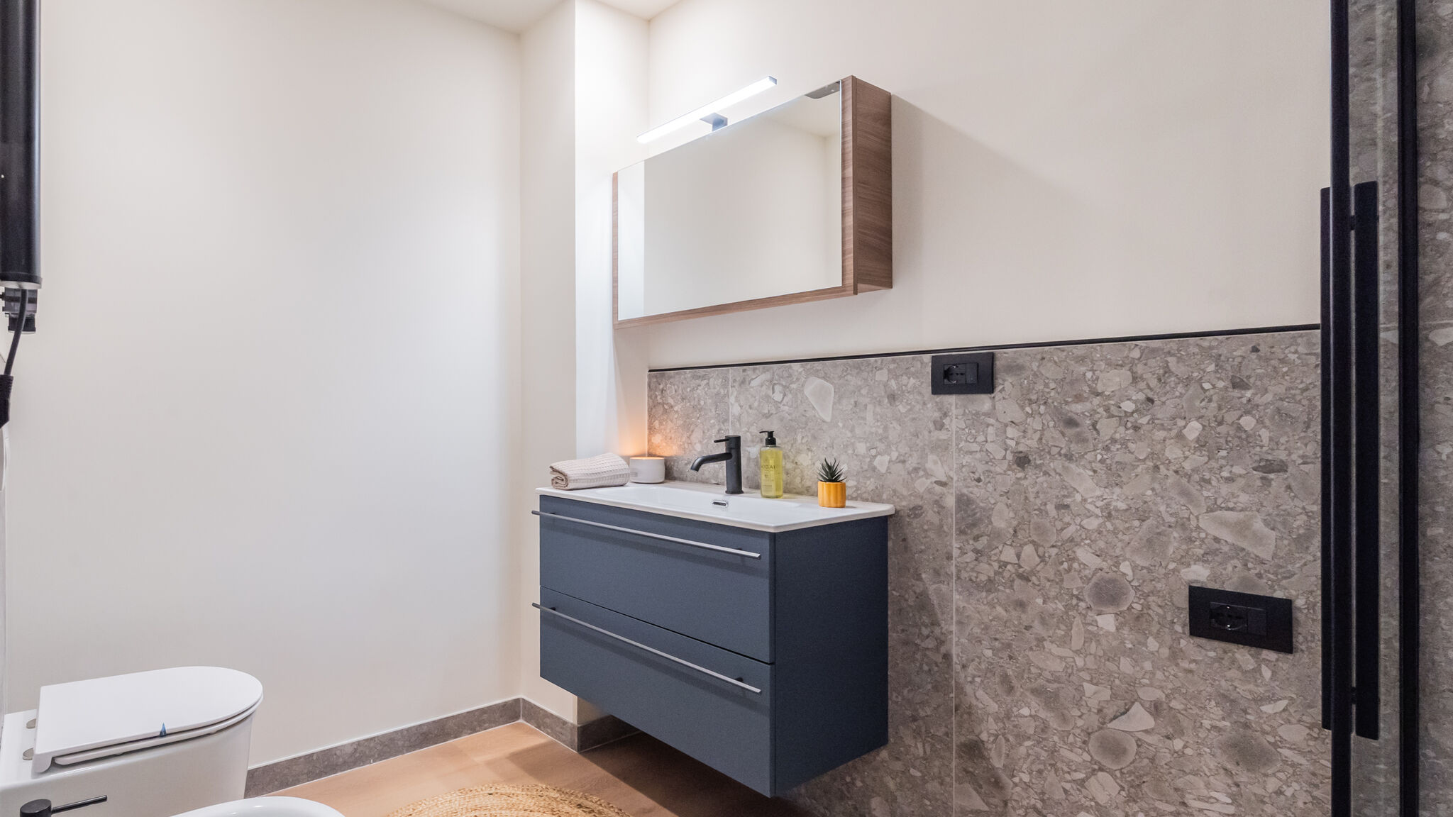 Italianway Como Close To Everything 2 by Rent All Como