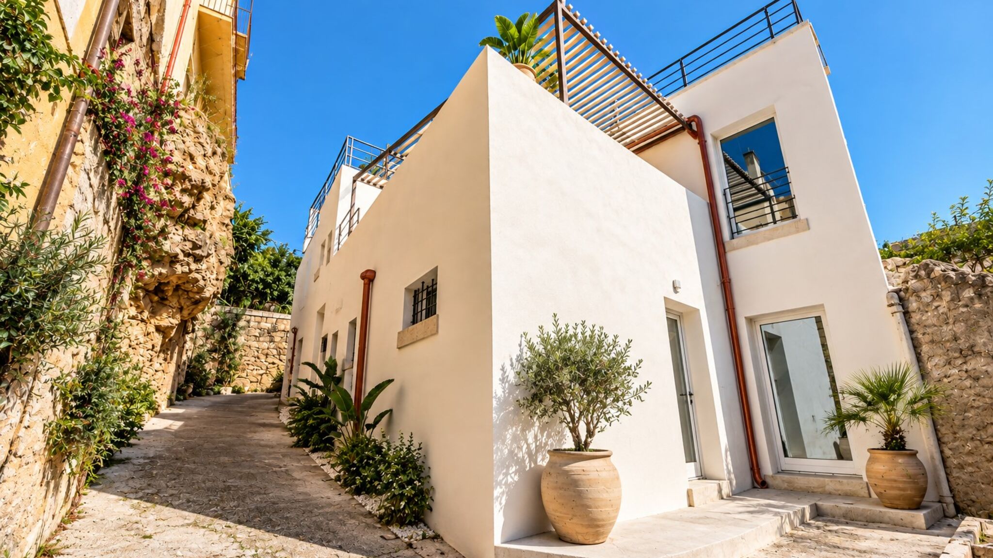 Italianway Noto MiCasa Jacuzzi & Rooftop SicilyMyHome