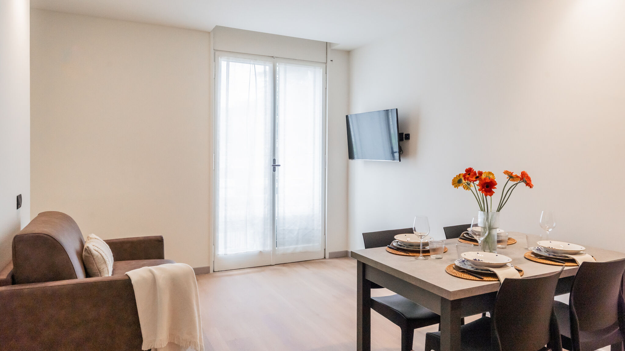 Italianway Como Close To Everything 3 by Rent All Como