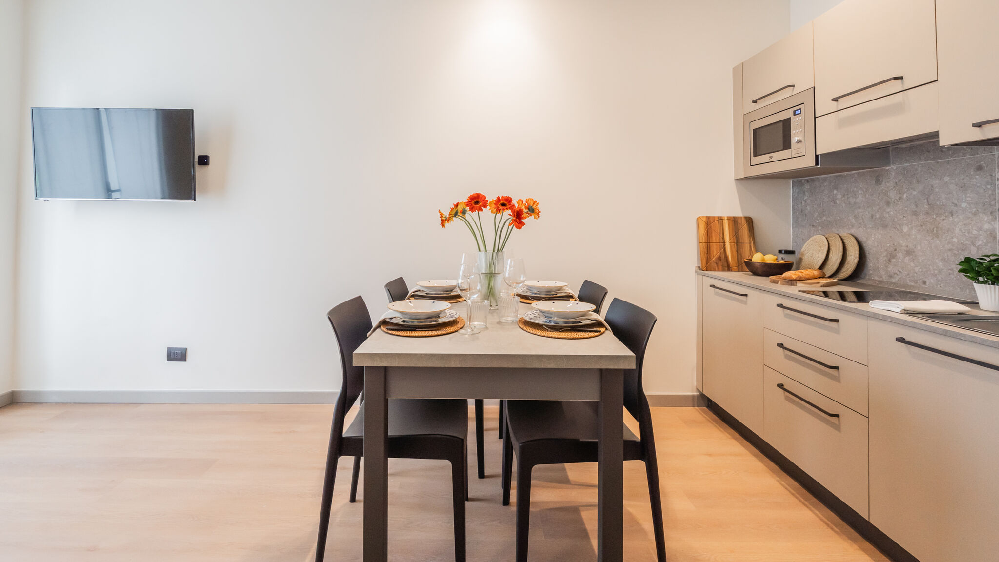 Italianway Como Close To Everything 3 by Rent All Como