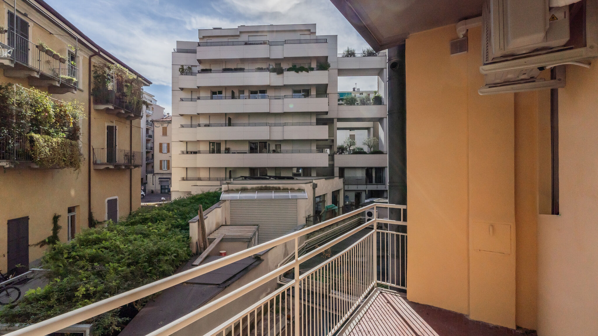 Italianway Como Close to Everything 1 by Rent All Como
