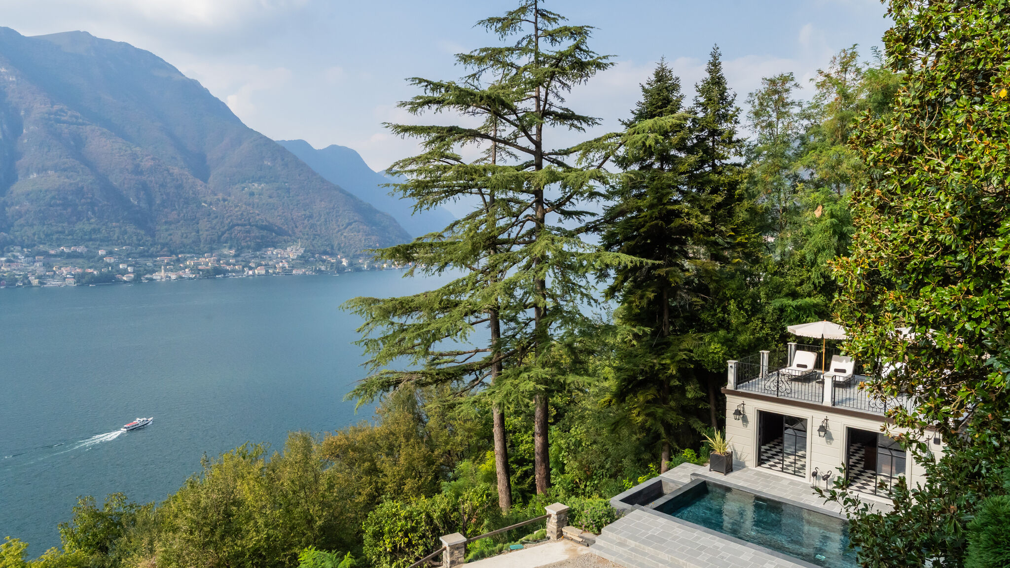 Italianway Faggeto Lario Villa Dolce Vita by Velario Collection