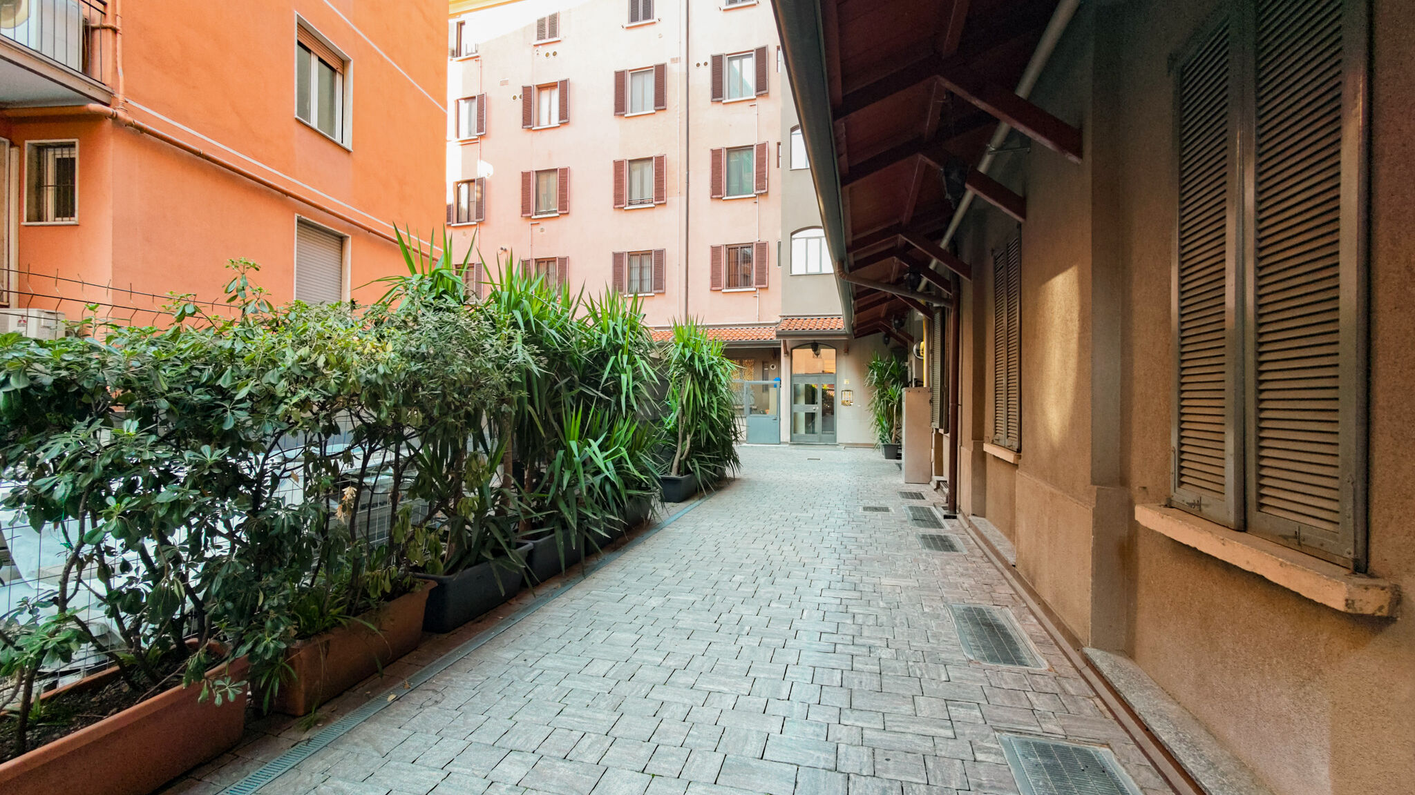Italianway Milano Guicciardini10 Elegant Milan Living by Hospity