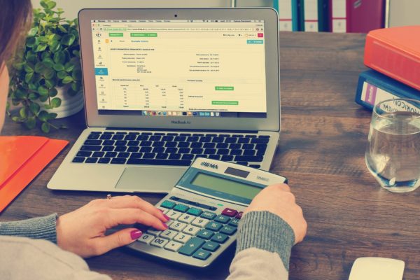 cuanto-se-paga-de-plusvalia-al-vender-una-casa-Housfy