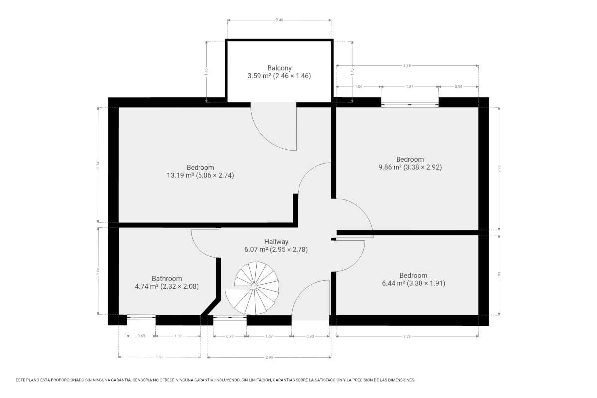 Housfy vende 🏡 un precioso dúplex en Tarragona: Funcionalidad, luz natural y terraza privada. Magnífica propiedad de 100 m² útiles orientada a quienes buscan confort, espacios al aire libre y una ubicación privilegiada en Tarragona (zona Montanya de Sant Pere). La distribución es muy cómoda y funcional: Planta inferior con salón-comedor confortable y gran entrada de luz natural. Nos acompaña una completa cocina reformada con ventana a exterior. Completa la planta una habitación doble amplia y un baño con plato de ducha. Ideal para aquellas personas que no quieren escaleras. La planta superior a la que se accede por escalera interior, dispone de tres habitaciones (dos dobles y una individual) y un baño con bañera. Desde la habitación principal un balcón y en la parte trasera, la zona de aguas. Vivienda en excelente estado, calefacción eléctrica, aire acondicionado y espacio para aparcar el coche dentro de nuestra parcela además de trastero. En la zona delantera, de entrada a los pisos, una excelente terraza particular de unos 15 m2 de la que podremos disfrutar. Indicar que el inmueble no dispone de cédula de habitabilidad. Un piso para entrar a vivir, llaves en mano. Además, la vivienda se entrega completamente amueblada. El entorno es residencial muy bien comunicado, a pocos pasos de colegios, comercio local, farmacias y transporte público. Una opción sólida tanto para residencia habitual como para inversión. Aviso legal El precio de venta no incluye gastos de la compraventa como notaría, registro, impuestos, ni tampoco honorarios agencia. Esta publicación no es vinculante. Consulta siempre la nota simple con Housfy antes de formalizar la compraventa. Sobre nosotros Housfy es la plataforma integral de servicios inmobiliarios. Nuestra combinación de expertos y tecnología pone al alcance de todo el mundo servicios cómodos, claros y seguros. AICAT número: 7922. Nos encargamos de la gestión y asesoramiento de la compra. ¡Olvídate de todo! Hacemos los trámites por ti. Y, si además necesitas financiación, ponemos a tu disposición un bróker hipotecario para ayudarte a conseguir las mejores condiciones para tu perfil económico. ¿Quieres visitarla? Contacta con Housfy y agenda tu visita sin compromiso. Más información en: housfy.com-36