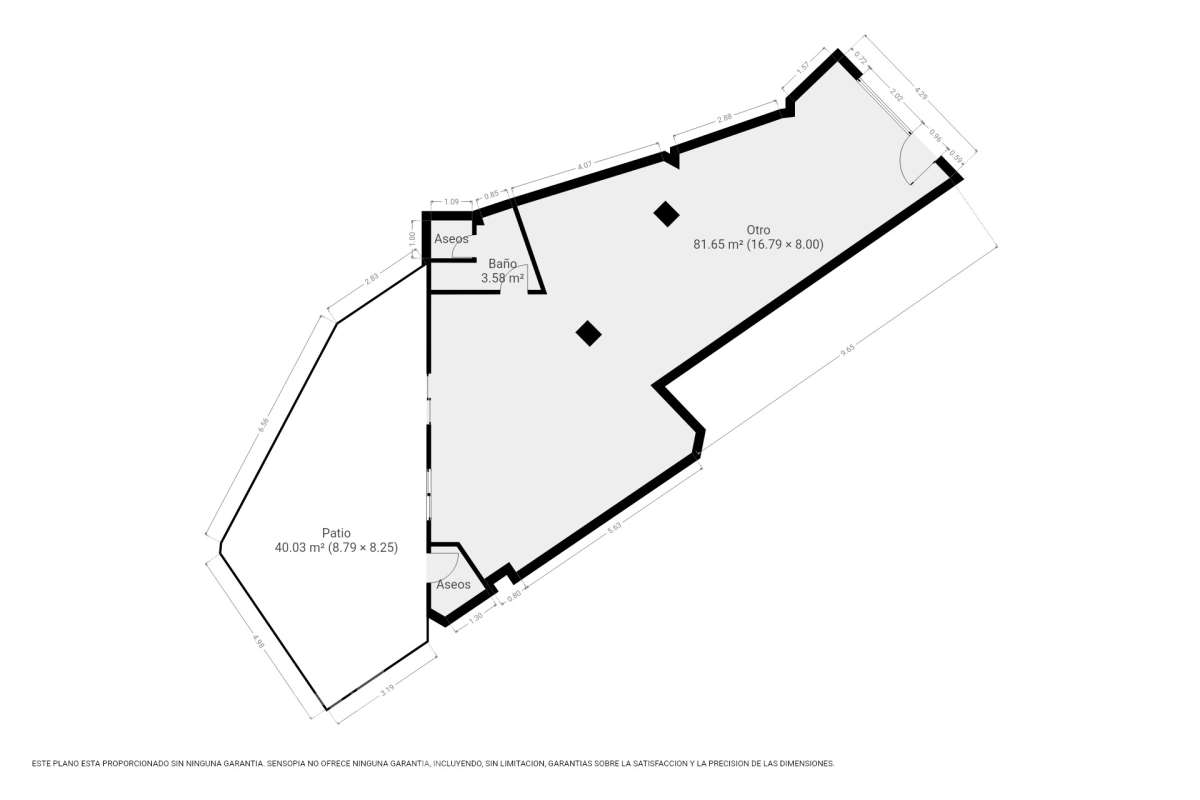 LOCAL CON PERMISO VIGENTE PARA CONVERTIRLO EN VIVIENDA, CON TERRAZA PRIVADA EN ZONA PEATONAL MUY CÉNTRICA Housfy comercializa este versátil espacio de 84 m² interiores más una espectacular terraza privada de 42 m² (datos de Catastro), ubicado en el centro neurálgico de Sant Feliu de Llobregat. Una oportunidad única, tanto para emprender tu negocio como para transformarlo en la casa de tus sueños. 🌟 Puntos fuertes de la propiedad: - Doble potencial: Úsalo como local/despacho o tramita un cambio de uso a vivienda (cuenta con Certificado Urbanístico favorable vigente hasta marzo de 2027) - Gran terraza: 42 m² privados, un auténtico lujo en pleno centro. - Opción de ampliación: Posibilidad de anexionarlo al piso superior (también en venta) para crear un impresionante dúplex. Llámanos para más información. - Lienzo en blanco: Requiere reforma integral; diseña el espacio exacto que necesitas sin pagar por reformas previas. 🗒️Características técnicas: - 84 m² interiores diáfanos (Construcción: 1984). - Escaparate de 4 metros a la calle y 6 metros de fachada interior a la terraza. - Baño completo con ducha + 1 aseo exterior. 📍 Ubicación inmejorable: En el centro de Sant Feliu. Ambiente de barrio tranquilo pero con todos los servicios, comercios, colegios a pie de calle. Excelente conexión con Renfe, Trambaix, autobuses y rápido acceso a la B-23 y A-2. Aviso legal El precio de venta no incluye gastos de la compraventa como notaría, registro, impuestos, ni tampoco honorarios agencia. Esta publicación no es vinculante. Consulta siempre la nota simple con Housfy antes de formalizar la compraventa. Sobre nosotros Housfy es la plataforma integral de servicios inmobiliarios. Nuestra combinación de expertos y tecnología pone al alcance de todo el mundo servicios cómodos, claros y seguros. AICAT número: 7922. Nos encargamos de la gestión y asesoramiento de la compra. ¡Olvídate de todo! Hacemos los trámites por ti. Y, si además necesitas financiación, ponemos a tu disposición un bróker hipotecario para ayudarte a conseguir las mejores condiciones para tu perfil económico. 📞 ¿Quieres visitarla? Contacta con Housfy y agenda tu visita sin compromiso. Más información en: housfy.com En cumplimiento de la Ley 8/2026 en Cataluña, el certificado de presencia o ausencia de amianto se encuentra en proceso de tramitación. Este anuncio contiene imágenes ilustrativas, con el objetivo de mostrar el potencial de la propiedad, y pueden diferir del resultado final.-24