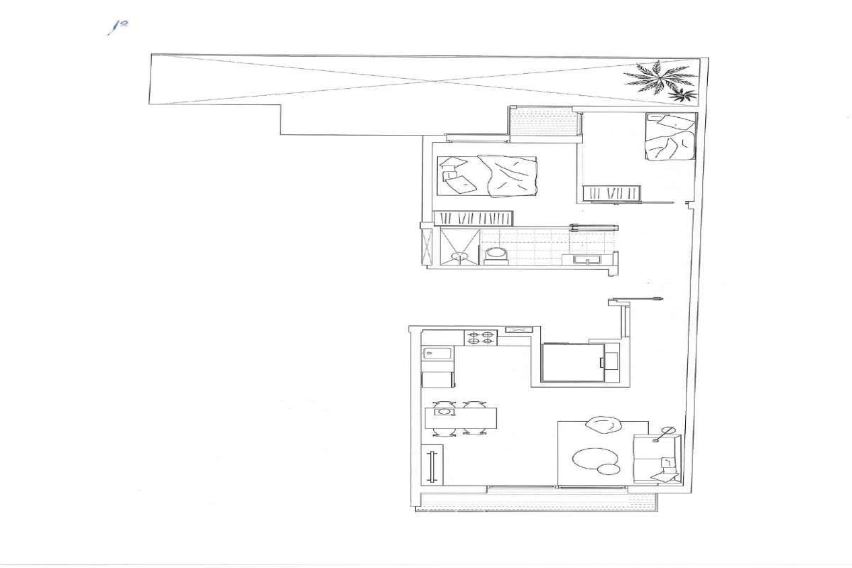 Housfy vende magnífico piso de 2 dormitorios y 1 baño completo, situado en una finca exclusiva de tan solo 6 vecinos, ideal para quienes buscan confort, eficiencia energética y excelentes calidades. La vivienda cuenta con un amplio salón-comedor con cocina abierta, completamente equipada con electrodomésticos y con salida directa a un agradable balcón. Dispone de sistema de aerotermia, calefacción y aire acondicionado por conductos, excelente aislamiento térmico y acústico y cerramientos de altas prestaciones. Cuenta además con certificado energético, iluminación LED y suelo cerámico de formato 60 x 60 cm. La vivienda destaca por sus acabados y materiales de primera calidad, pensados para ofrecer confort, eficiencia y durabilidad. Obra nueva entregada en abril y actualmente a la venta mediante segunda transmisión, por lo que se trata de una vivienda prácticamente nueva. Una excelente oportunidad para disfrutar de las calidades y prestaciones de una obra nueva, con una finca tranquila y exclusiva de únicamente 6 vecinos. Aviso legal El precio de venta no incluye gastos de la compraventa como notaría, registro, impuestos, ni tampoco honorarios agencia. Esta publicación no es vinculante. Consulta siempre la nota simple con Housfy antes de formalizar la compraventa. Sobre nosotros Housfy es la plataforma integral de servicios inmobiliarios. Nuestra combinación de expertos y tecnología pone al alcance de todo el mundo servicios cómodos, claros y seguros. AICAT número: 7922. Nos encargamos de la gestión y asesoramiento de la compra. ¡Olvídate de todo! Hacemos los trámites por ti. Y, si además necesitas financiación, ponemos a tu disposición un bróker hipotecario para ayudarte a conseguir las mejores condiciones para tu perfil económico. ¿Quieres visitarla? Contacta con Housfy y agenda tu visita sin compromiso. Más información en: housfy.com-31